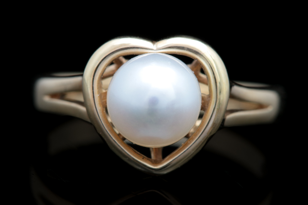 14K Yellow Gold and Pearl in Heart Ring