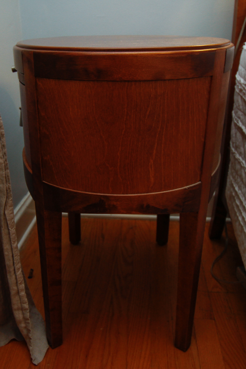 Oval Bedside Table in Cherry EBTH