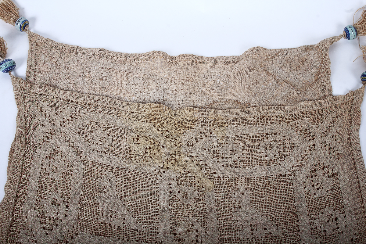 Vintage Pulled Thread Dresser Scarf