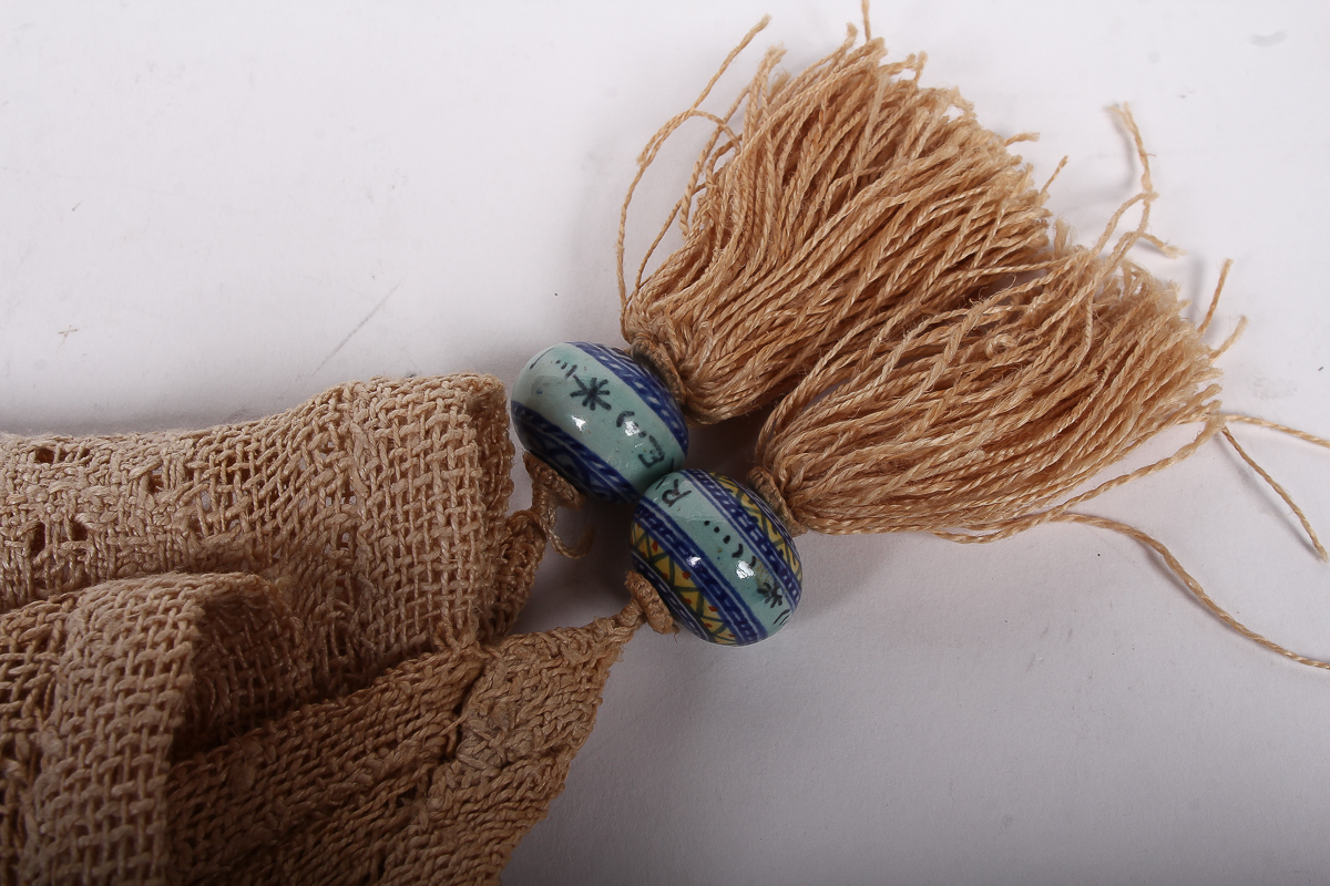 Vintage Pulled Thread Dresser Scarf