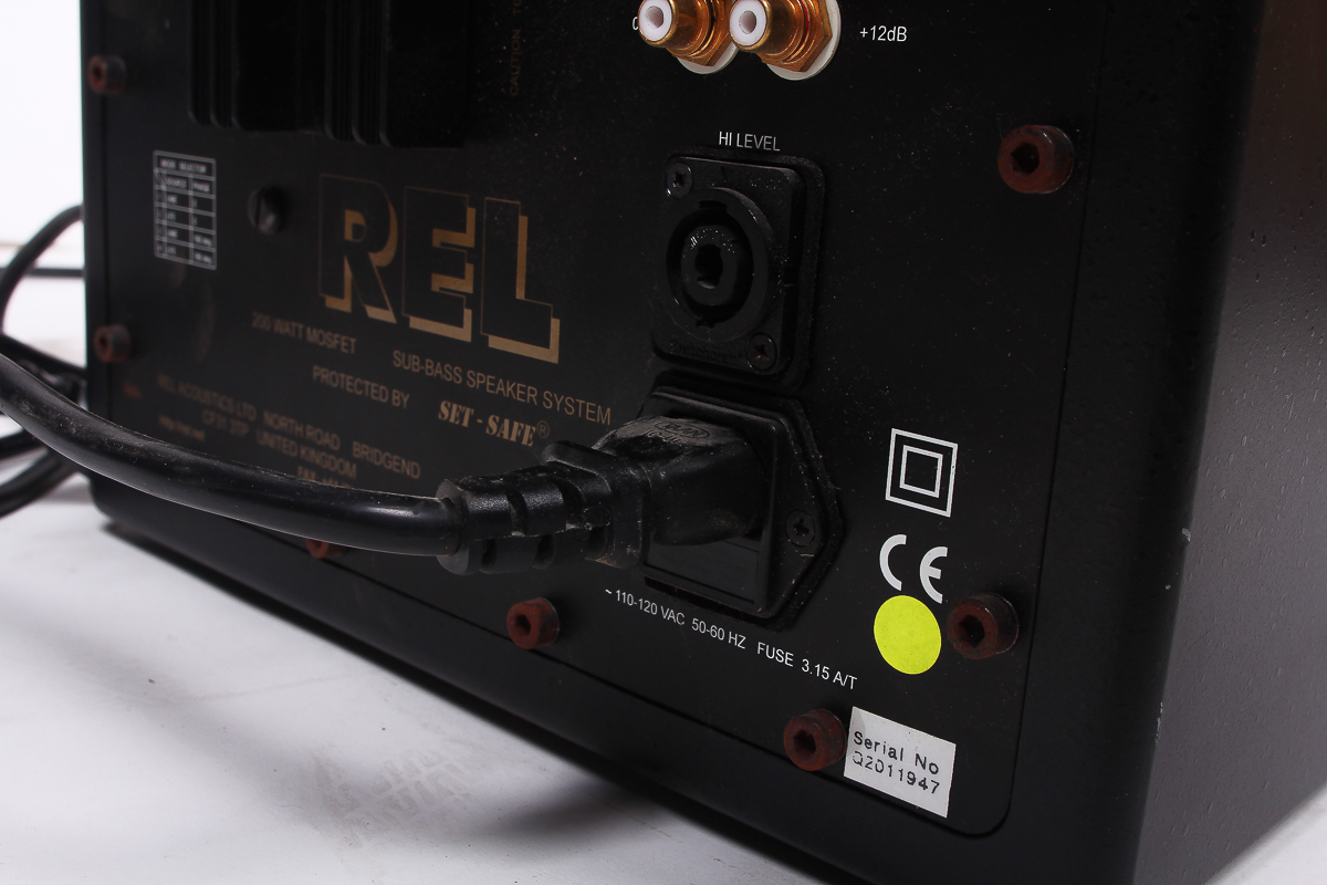 REL Q201E Subwoofer Speaker