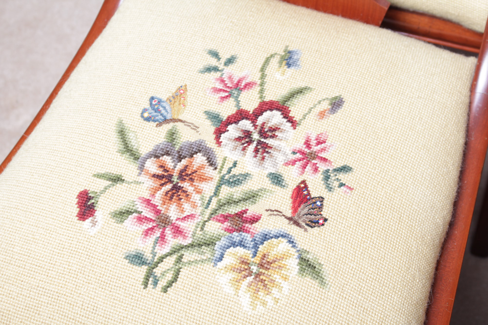 Willett Furniture Wildwood Cherry Chair Set