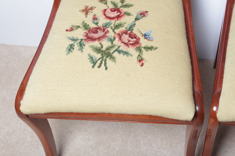 Willett Furniture Wildwood Cherry Chair Set