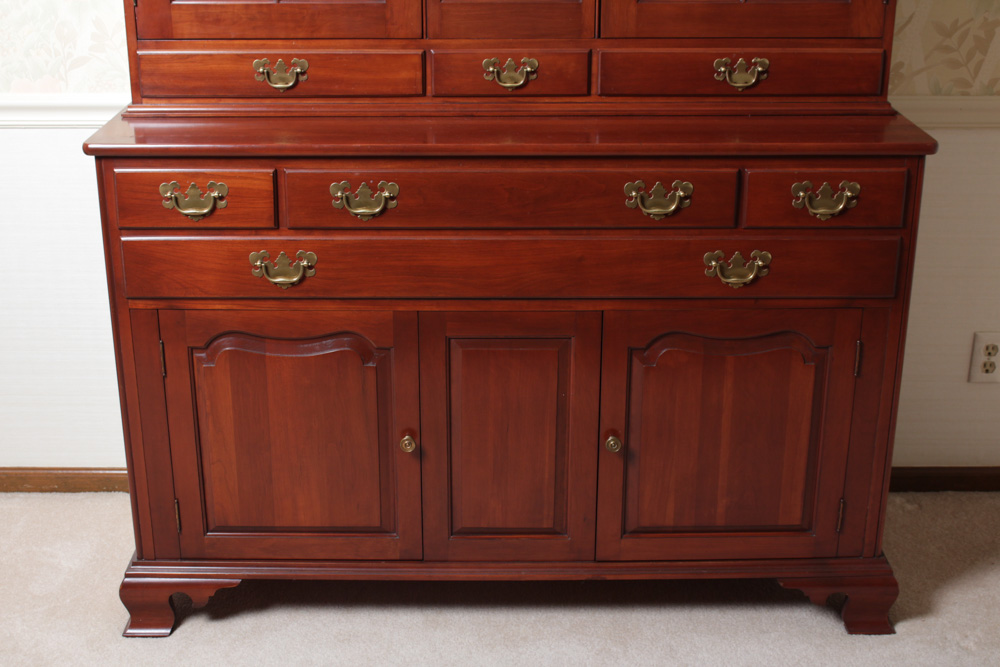 Willett Wildwood Cherry China Cabinet