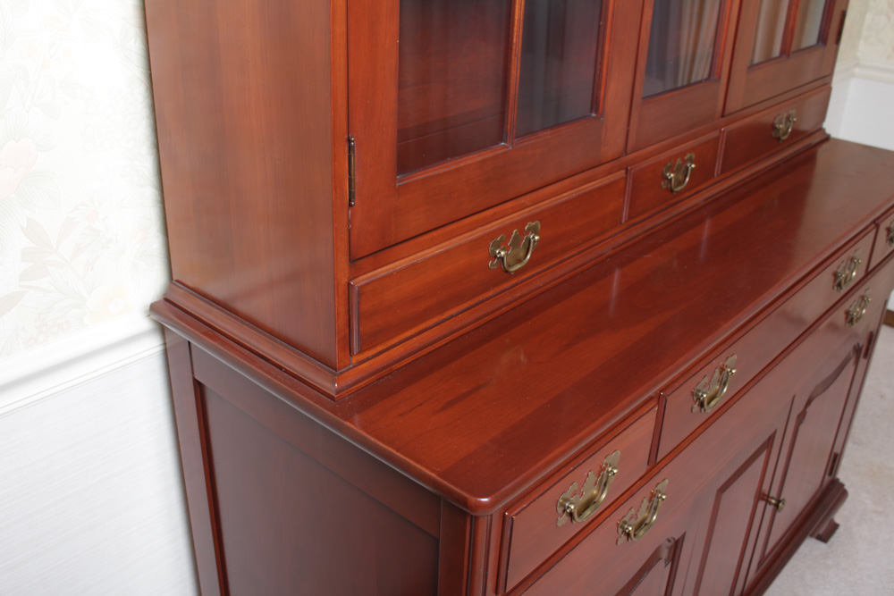 Willett Wildwood Cherry China Cabinet