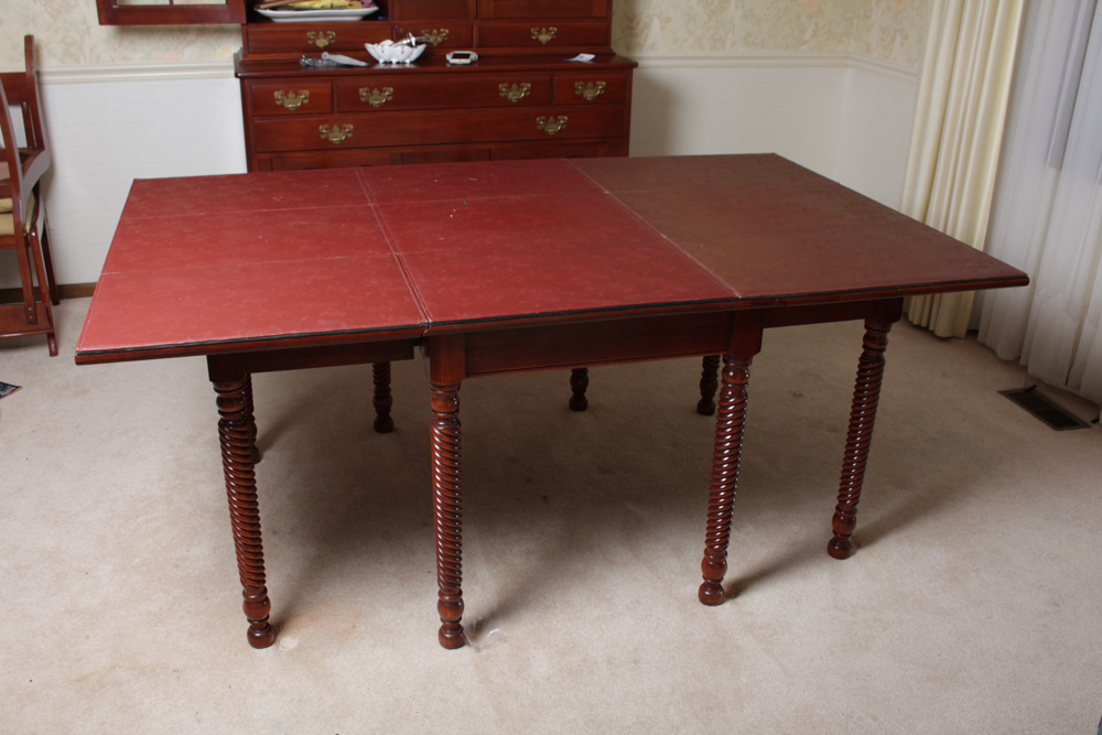 Willet Furniture Wildwood Cherry Dropleaf Dining Table