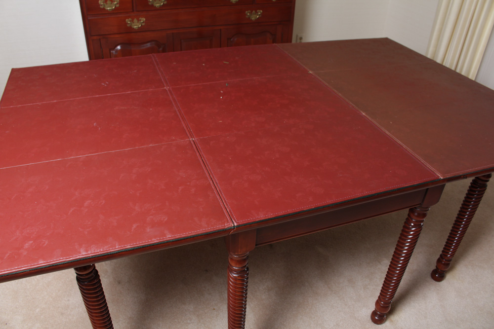 Willet Furniture Wildwood Cherry Dropleaf Dining Table