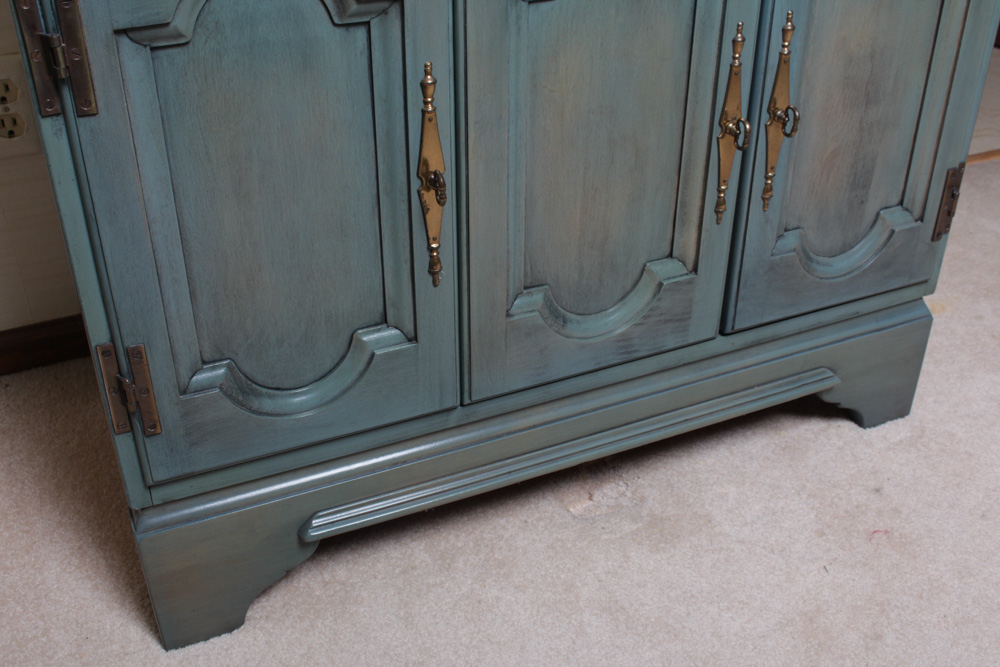 Cushman Cabinet and Mirror