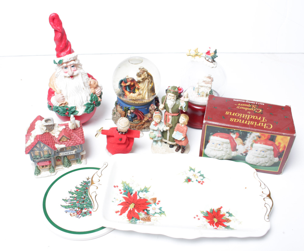 Holiday Decor Assortment