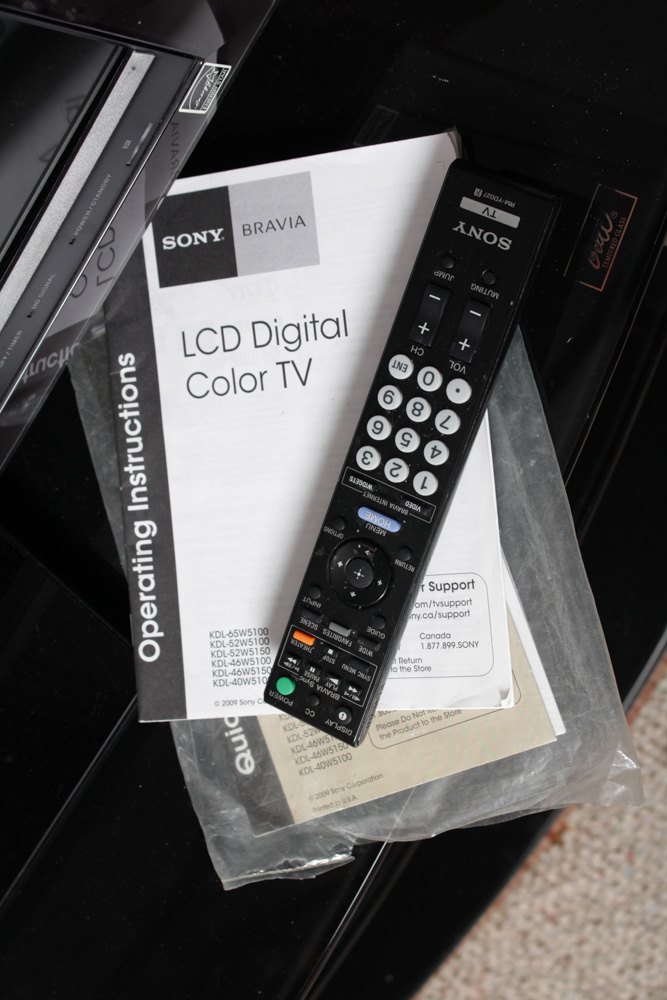 Sony Flatscreen LCD Digital Color Television and Stand