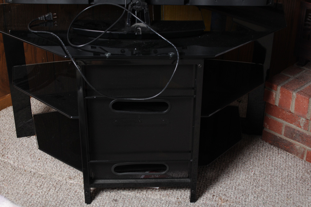 Sony Flatscreen LCD Digital Color Television and Stand