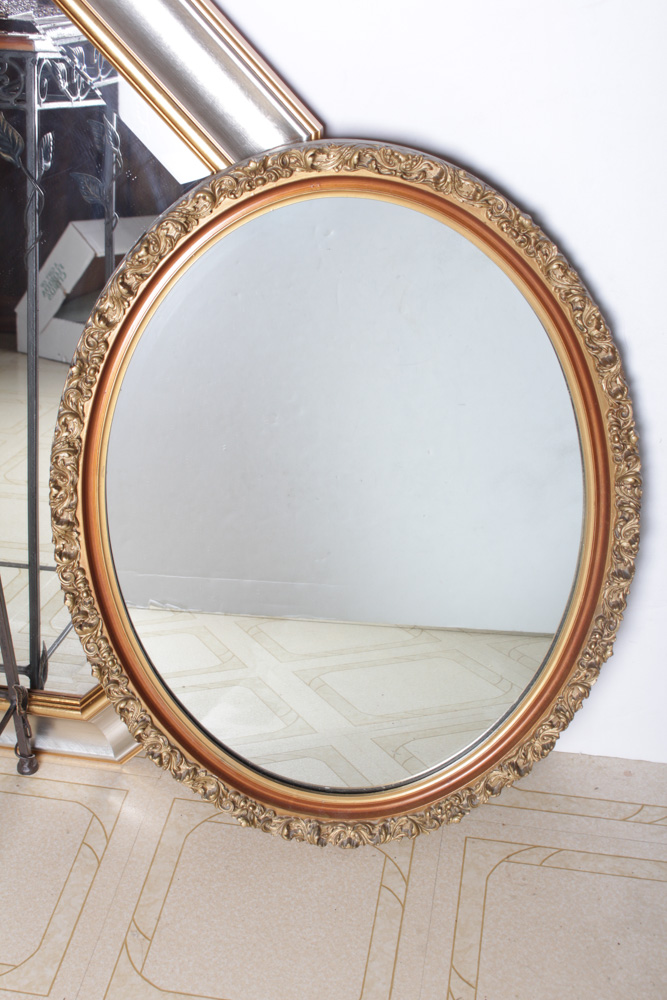 Decor in Silver and Gold Tones