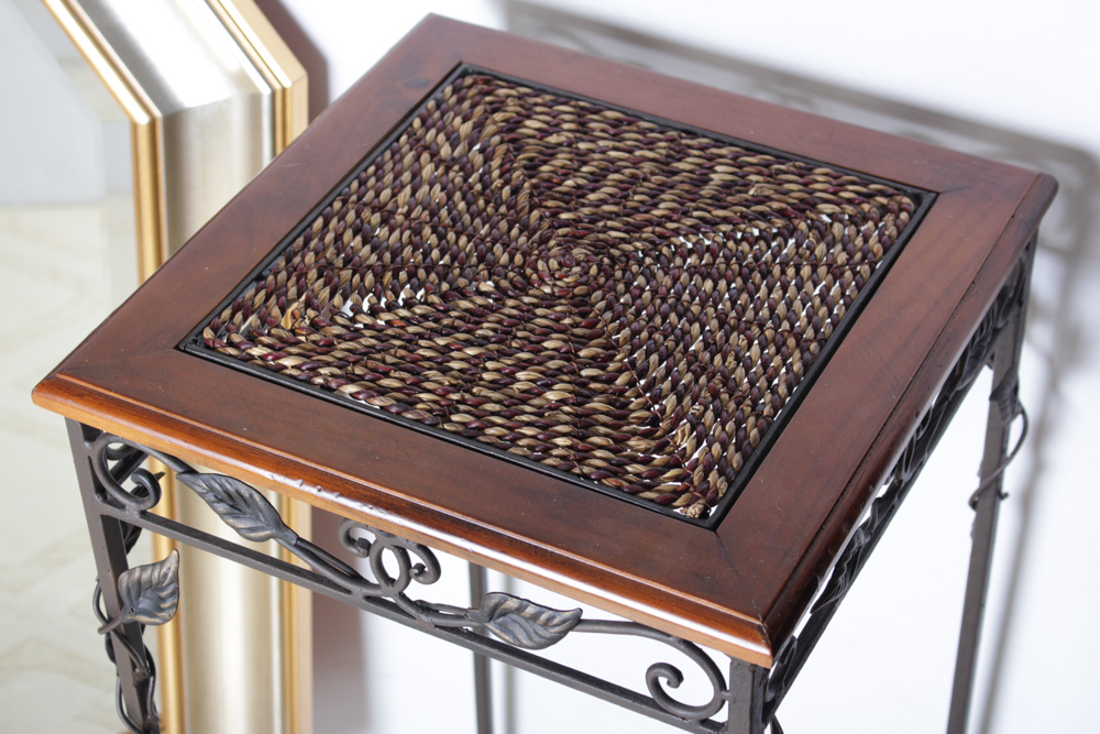 Decor in Silver and Gold Tones