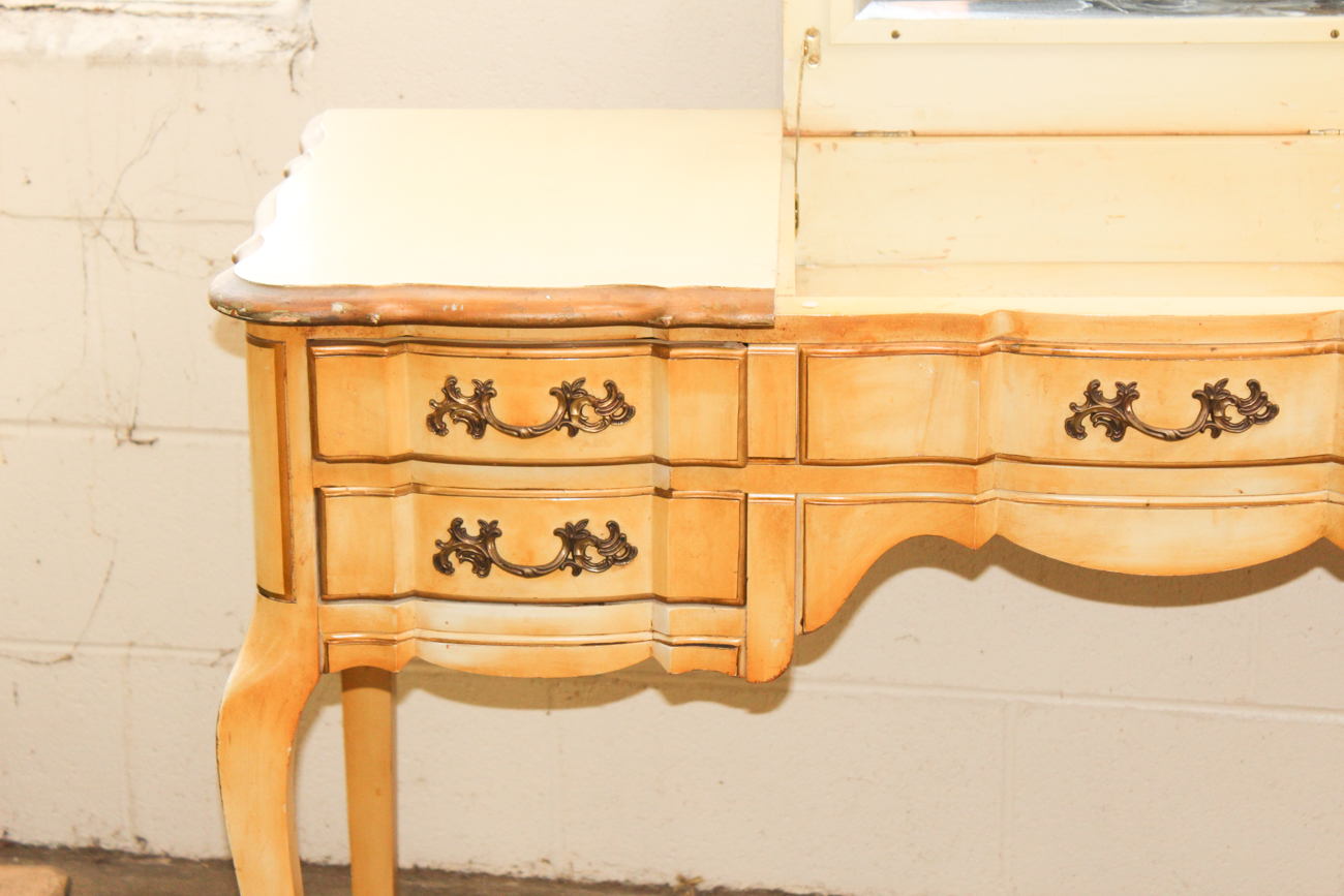 French Provincial Powder Table