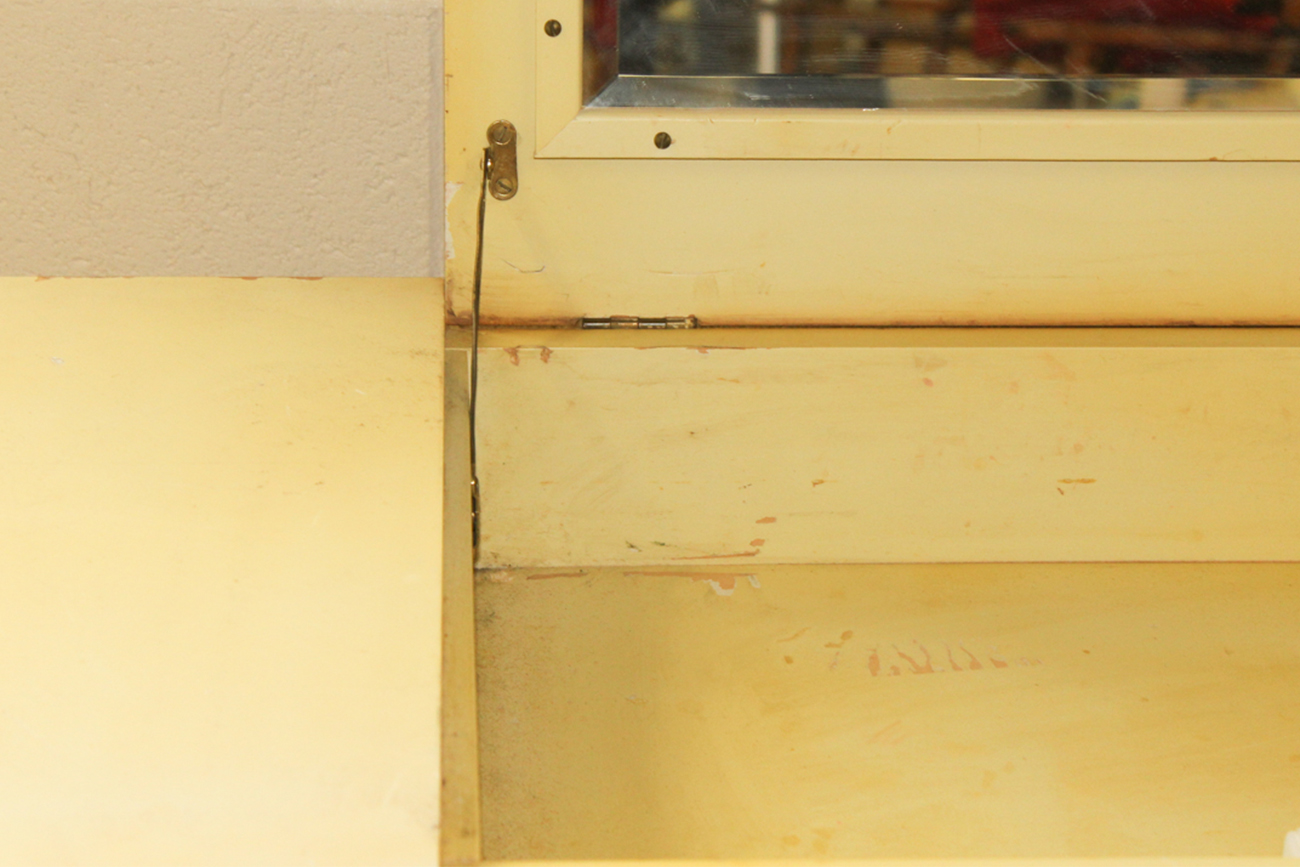 French Provincial Powder Table