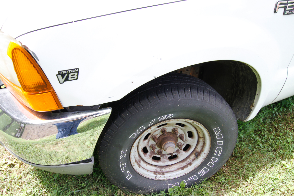 1999 Ford F250 Pickup Truck