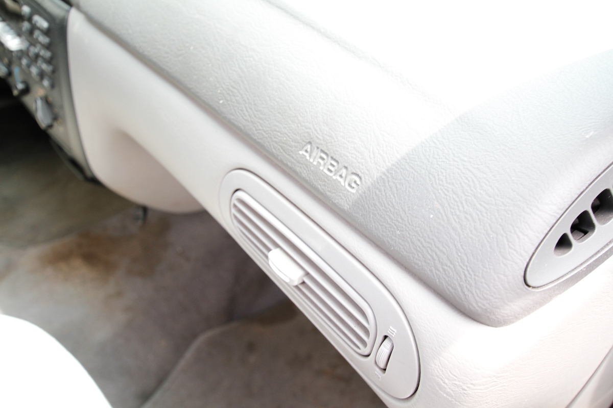 2002 Ford Taurus LX Sedan