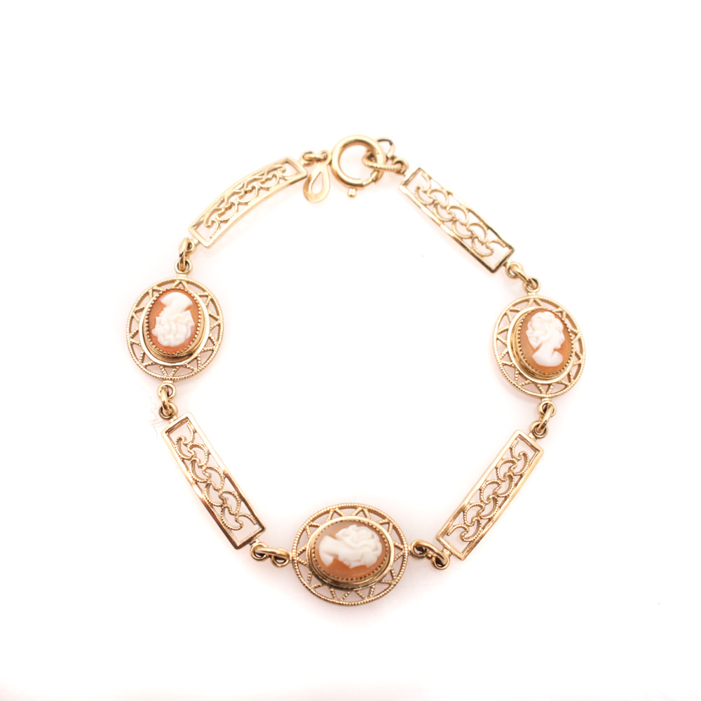 14K Yellow Gold and Shell Cameo Bracelet