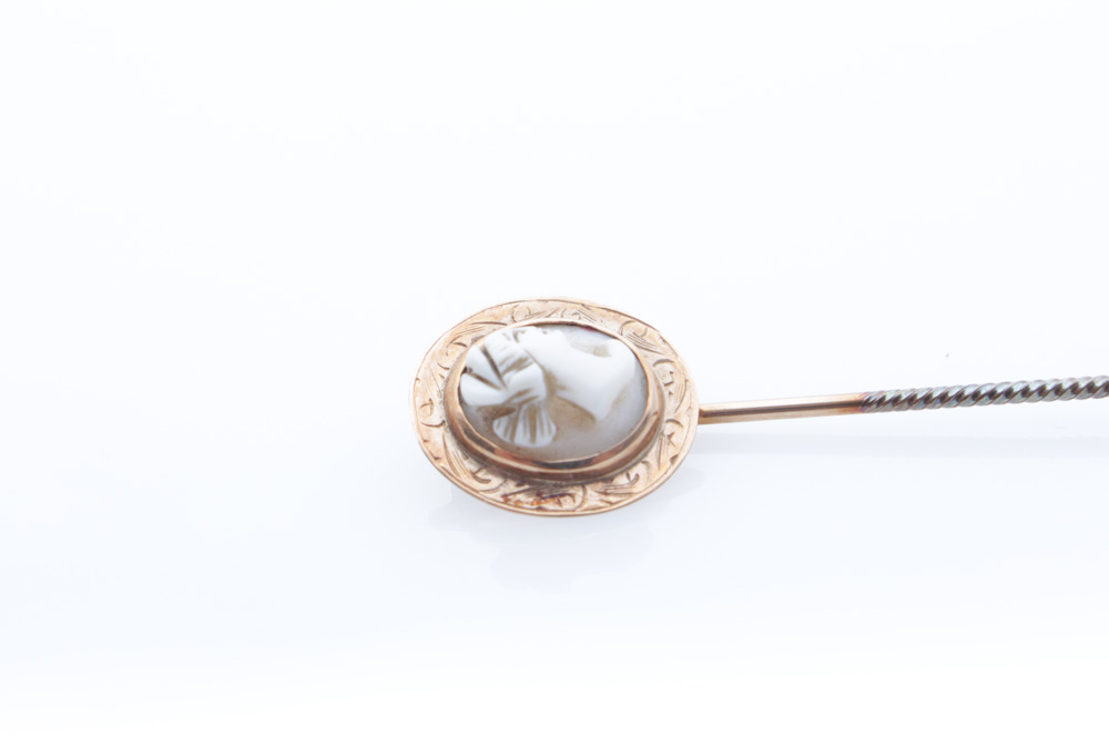14K Yellow Gold and Natural Shell Cameo Stick Pin