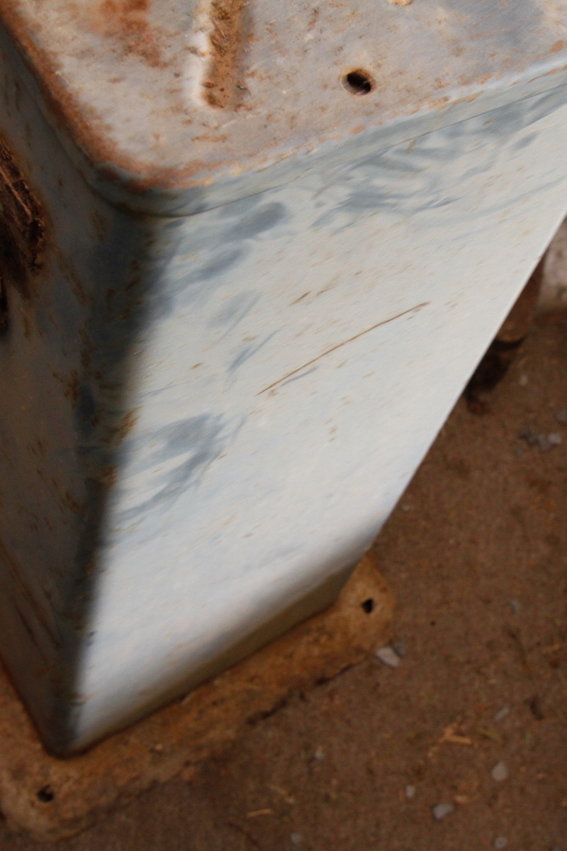 Vintage STP Metal Structure