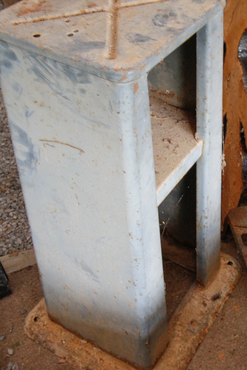 Vintage STP Metal Structure