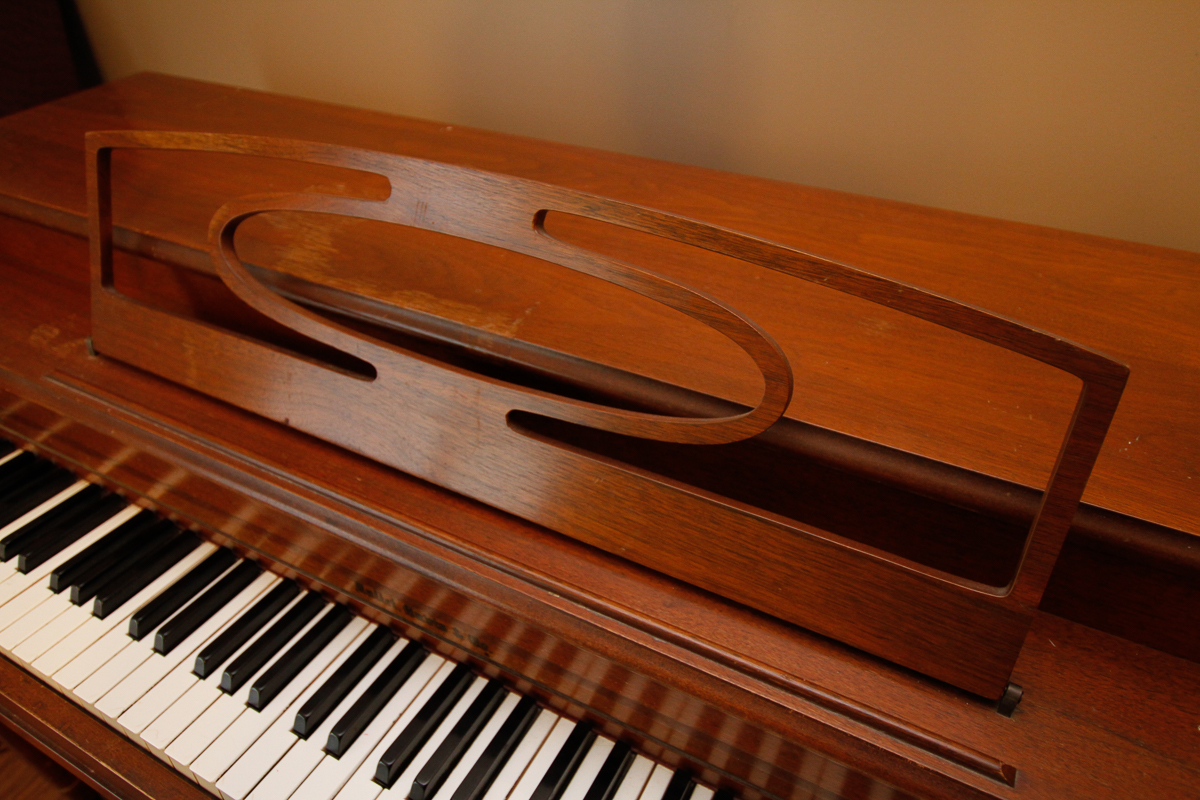 Hallet, Davis & Co. Spinet Piano