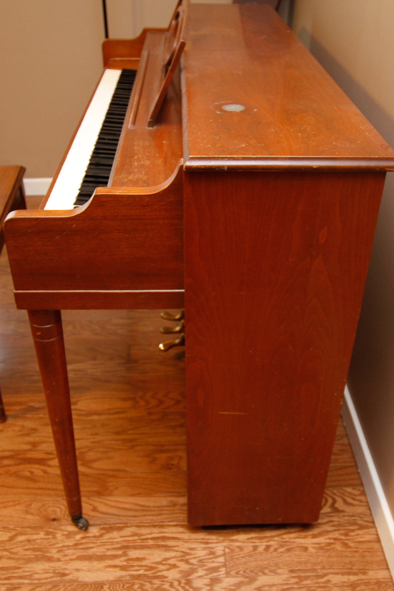 Hallet, Davis & Co. Spinet Piano
