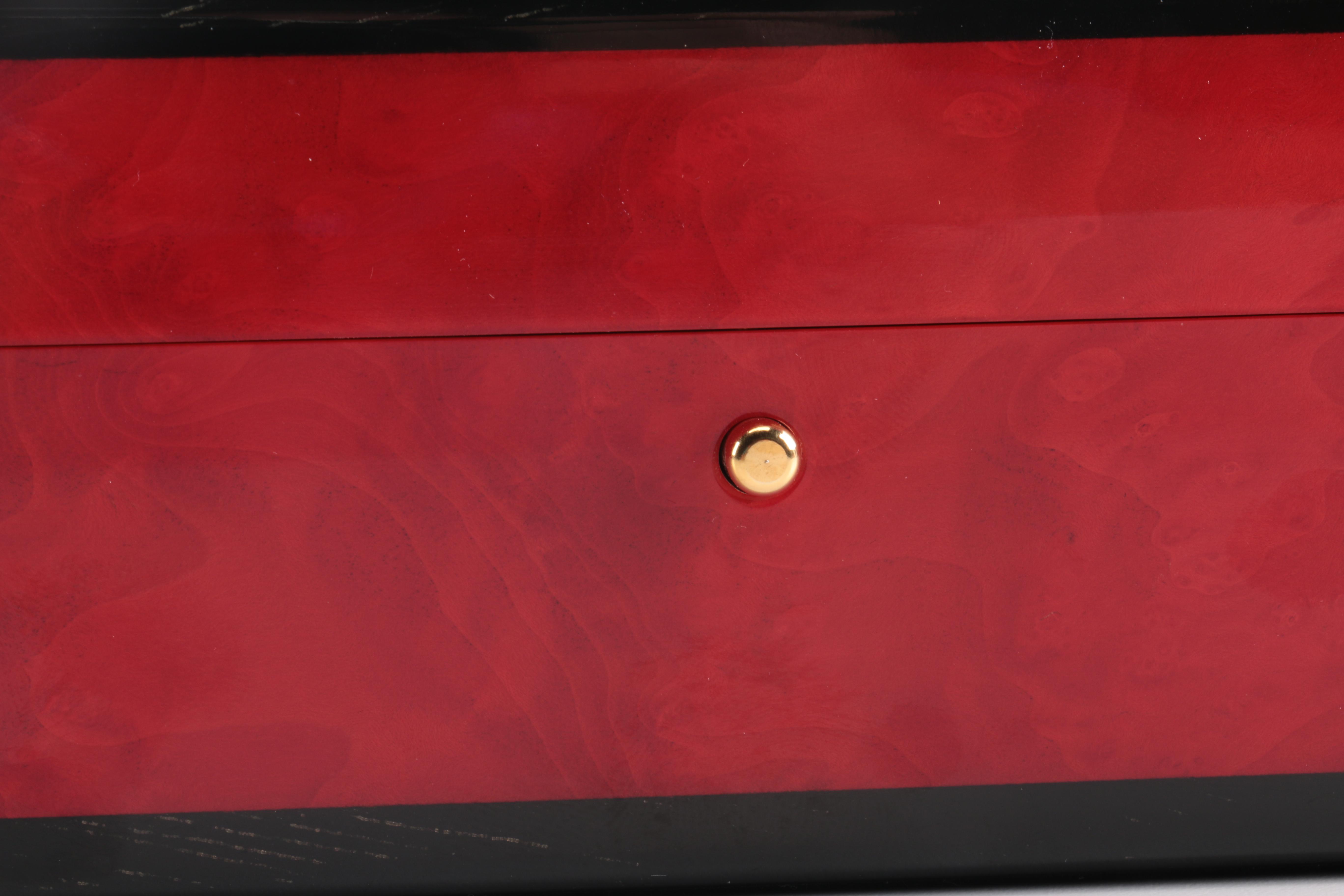 Roger Dubuis Horloger Genevois Presentation Box