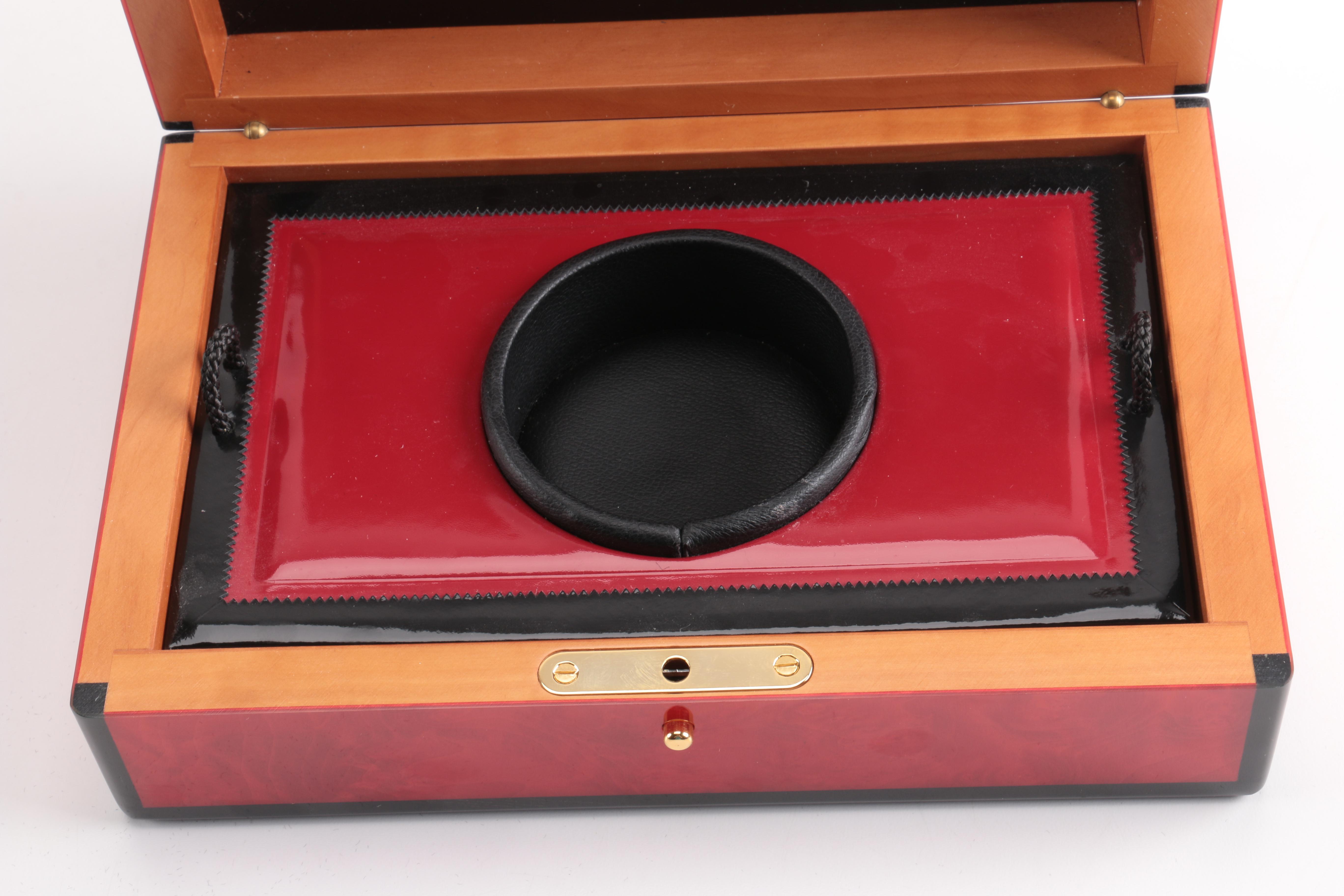 Roger Dubuis Horloger Genevois Presentation Box