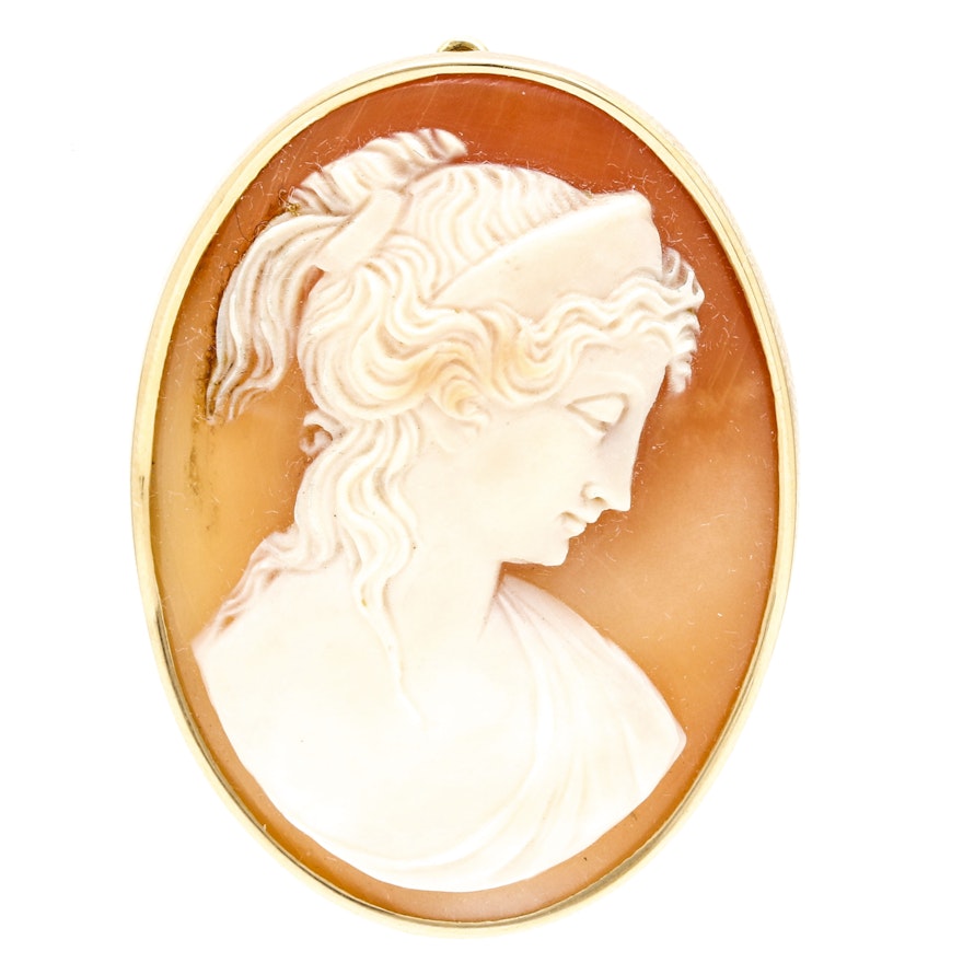 Donadio 18K Yellow Gold Cameo Brooch Pendant