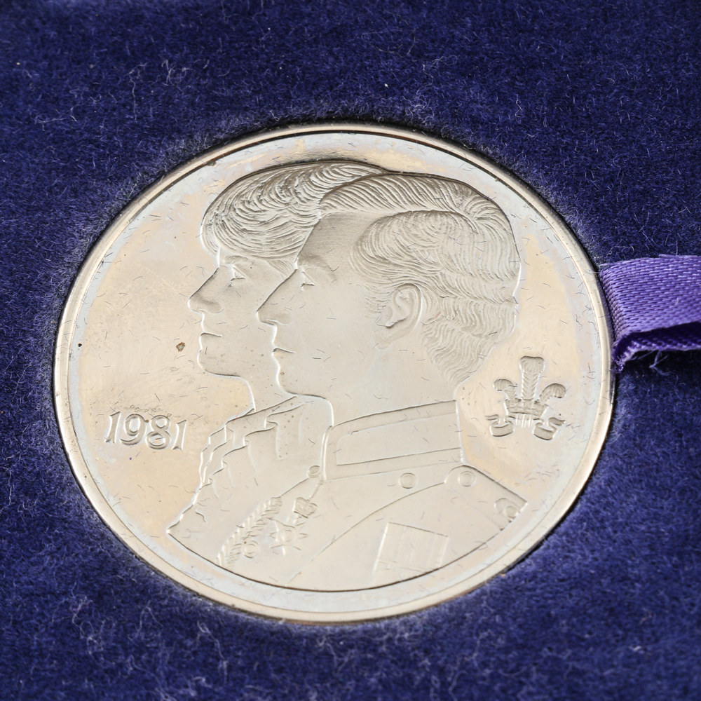 Group of 1981 Lady Diana and Prince Charles Royal Wedding Commemorative Coin/Medals