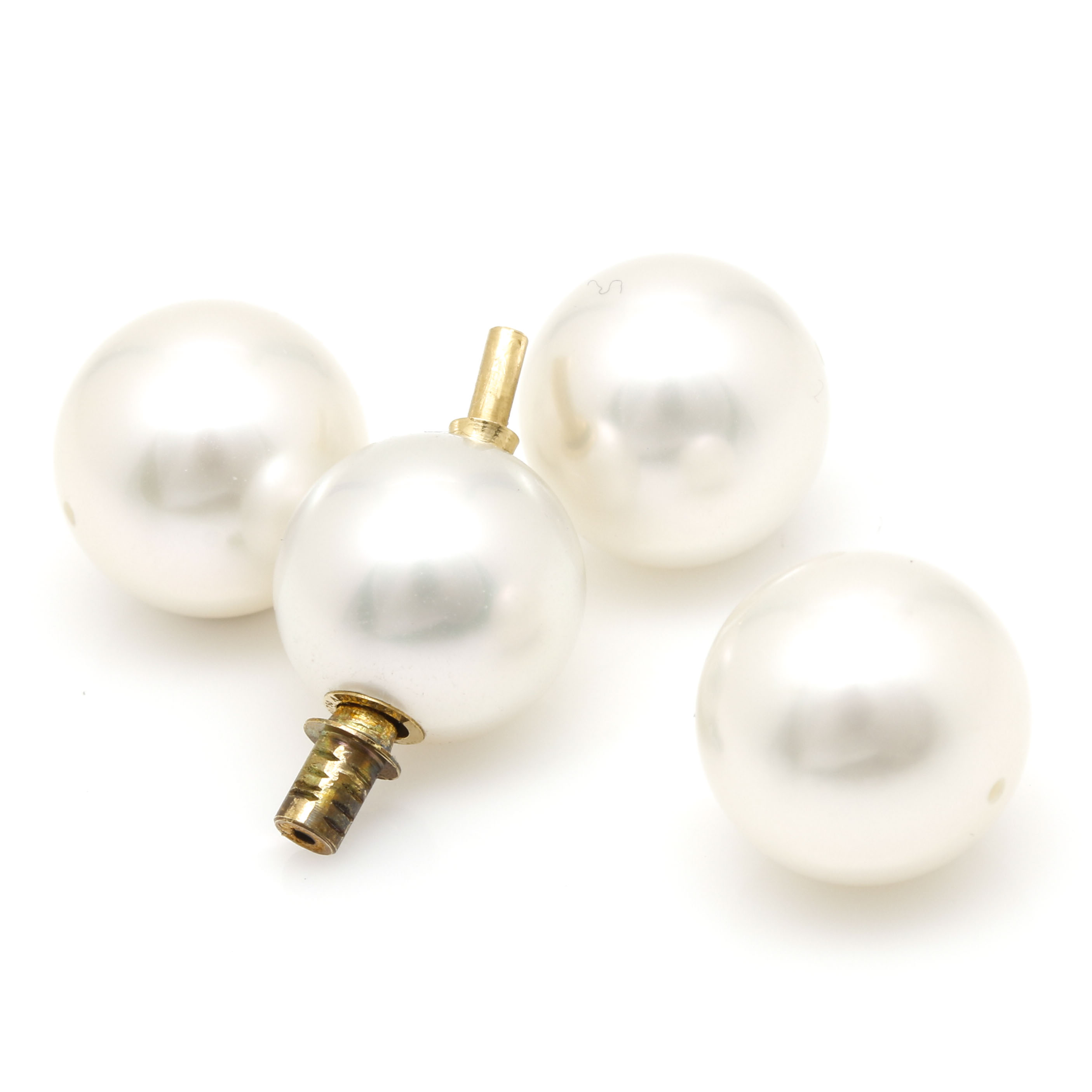 Assortment of Loose Pearls