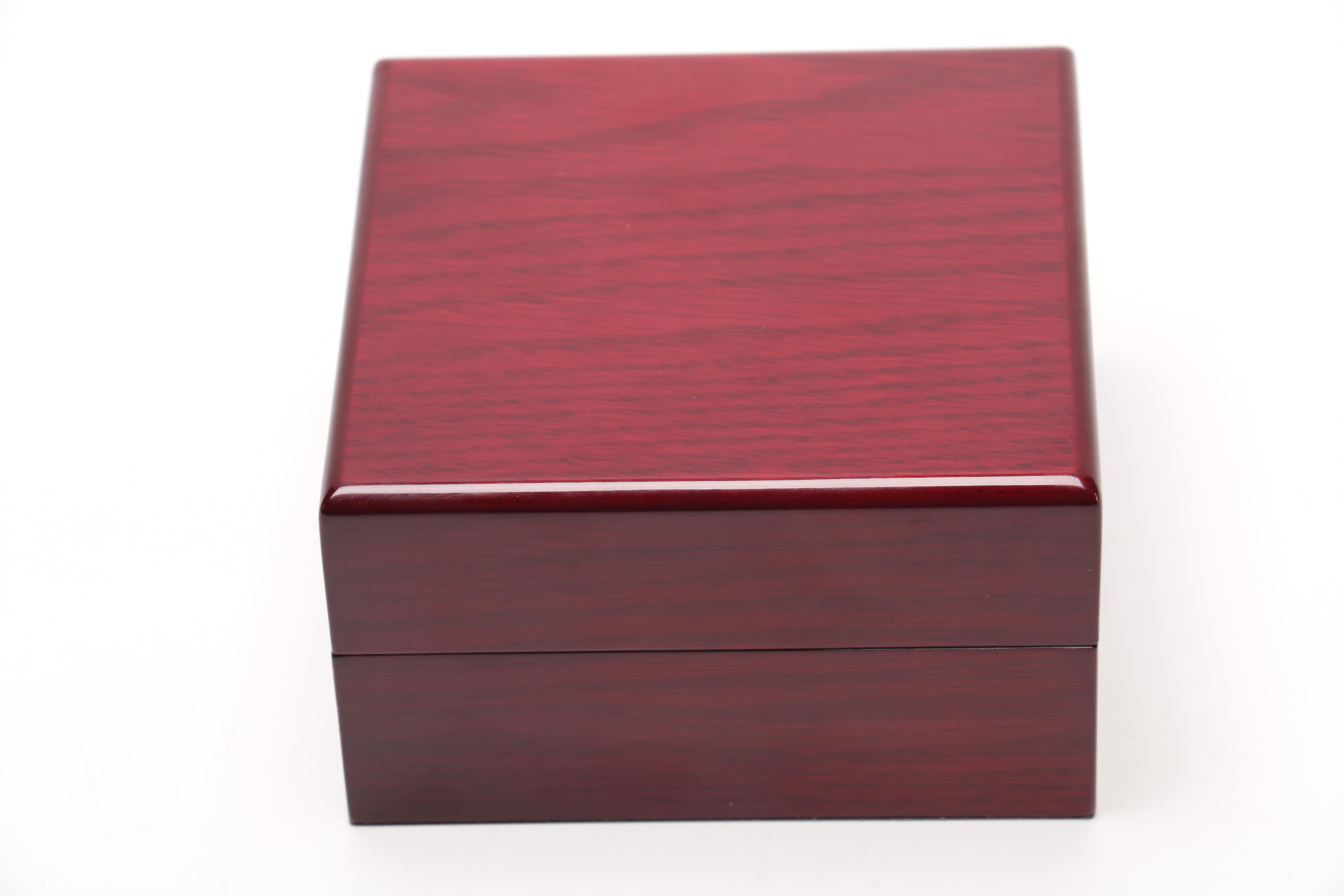 Jewelry Presentation Boxes includes Ferragamo and St. John Picture Frame