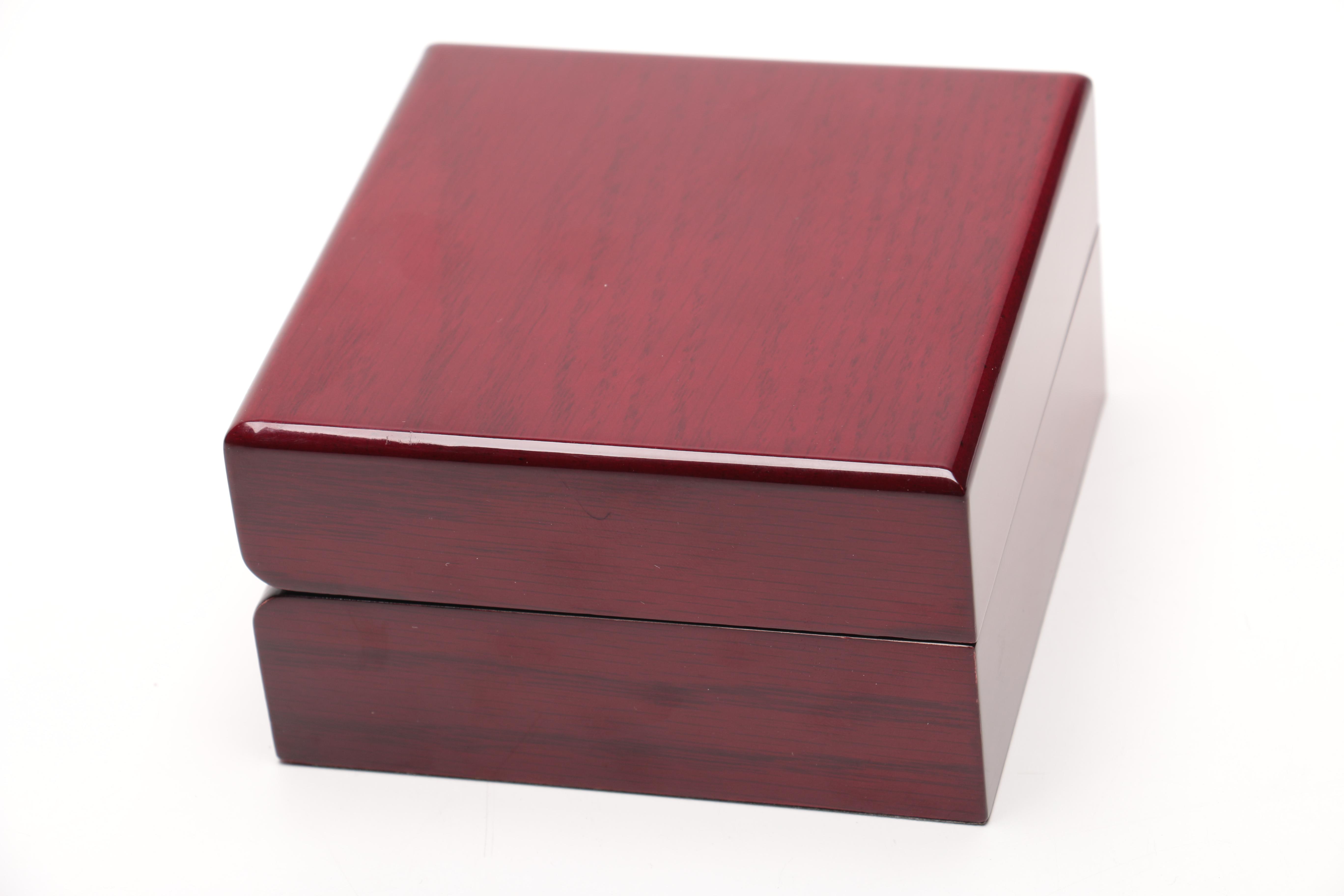 Jewelry Presentation Boxes includes Ferragamo and St. John Picture Frame