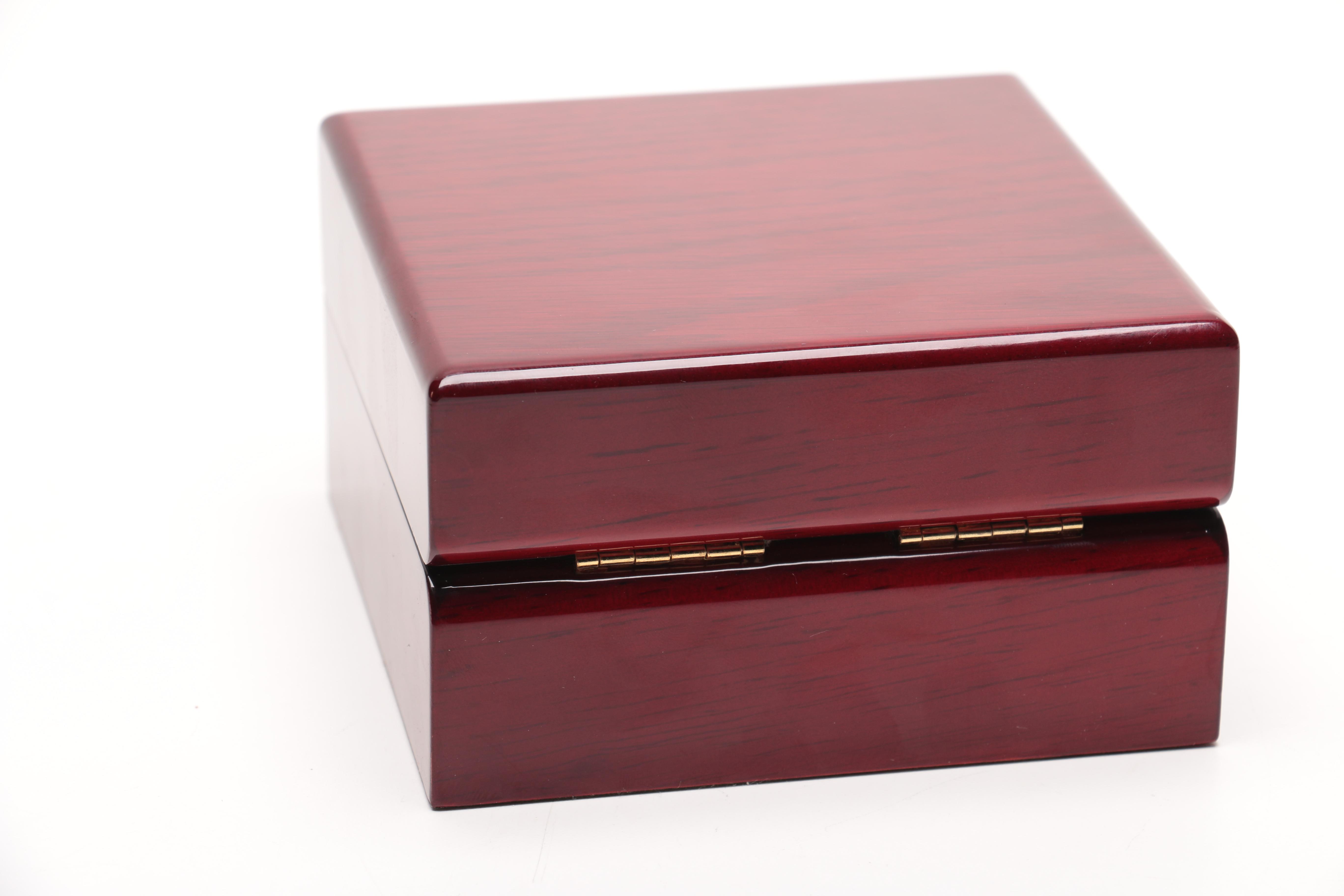 Jewelry Presentation Boxes includes Ferragamo and St. John Picture Frame