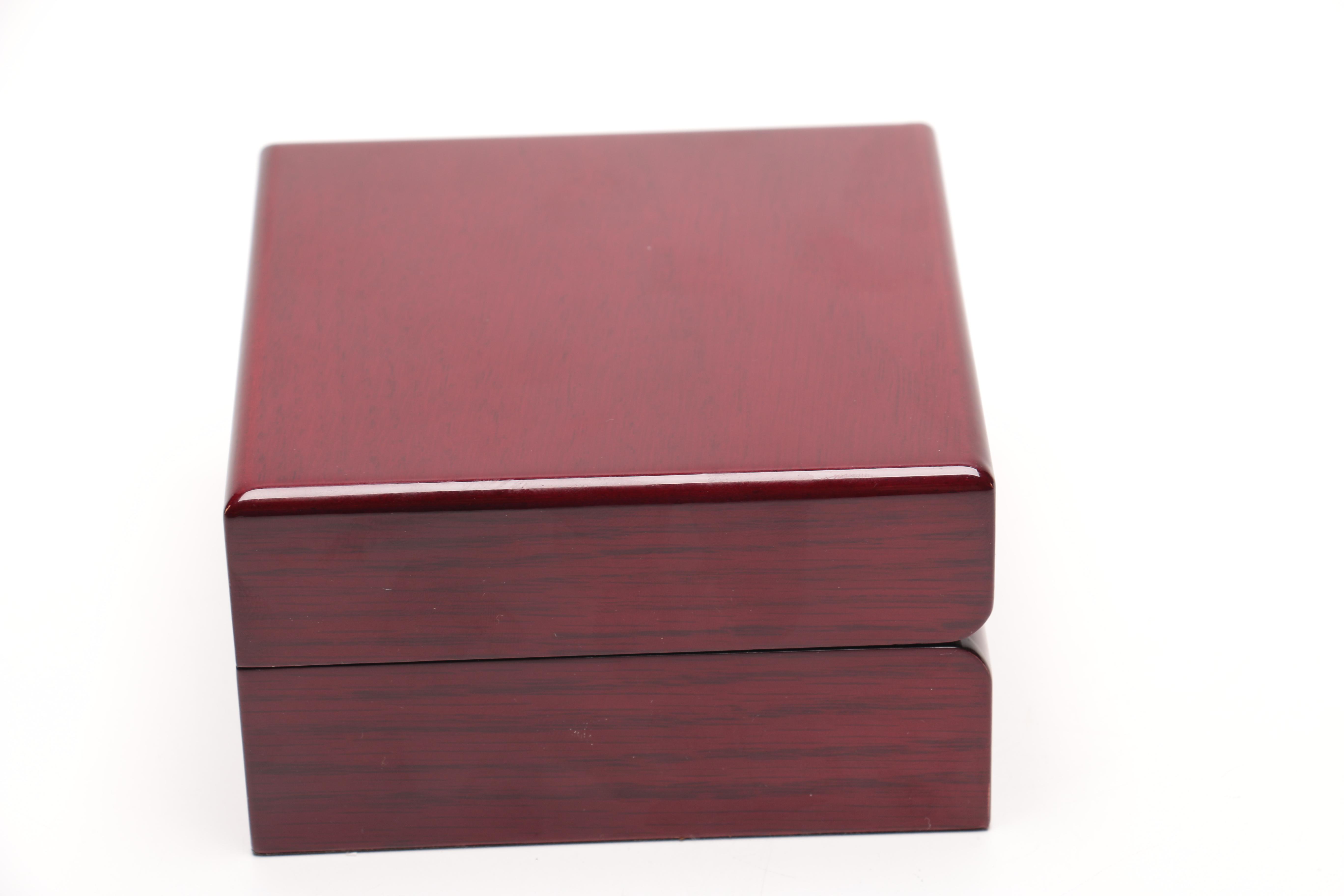 Jewelry Presentation Boxes includes Ferragamo and St. John Picture Frame