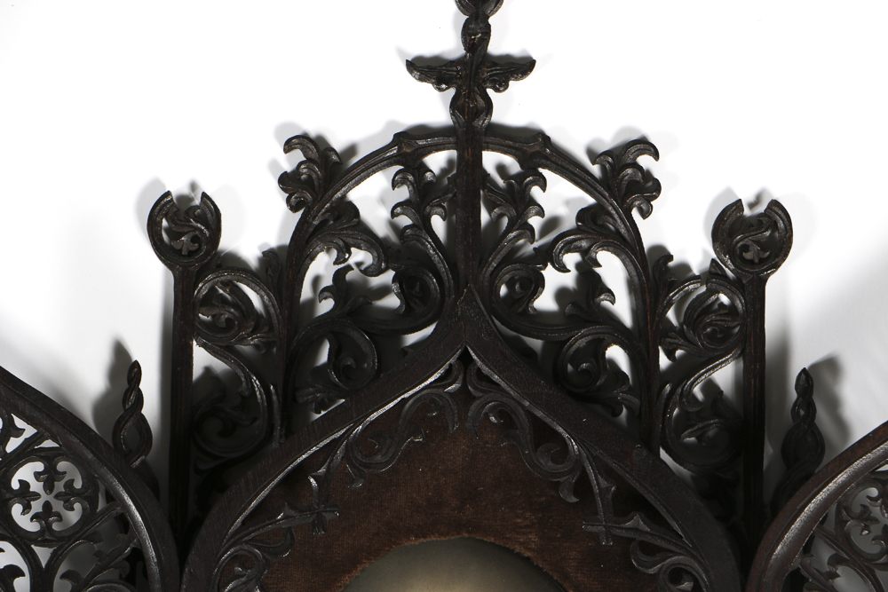 Late 19th Century Porcelain of Madonna and Child in Gothic Frame