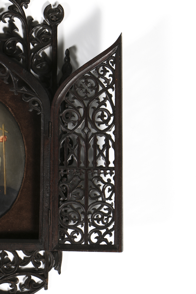 Late 19th Century Porcelain of Madonna and Child in Gothic Frame