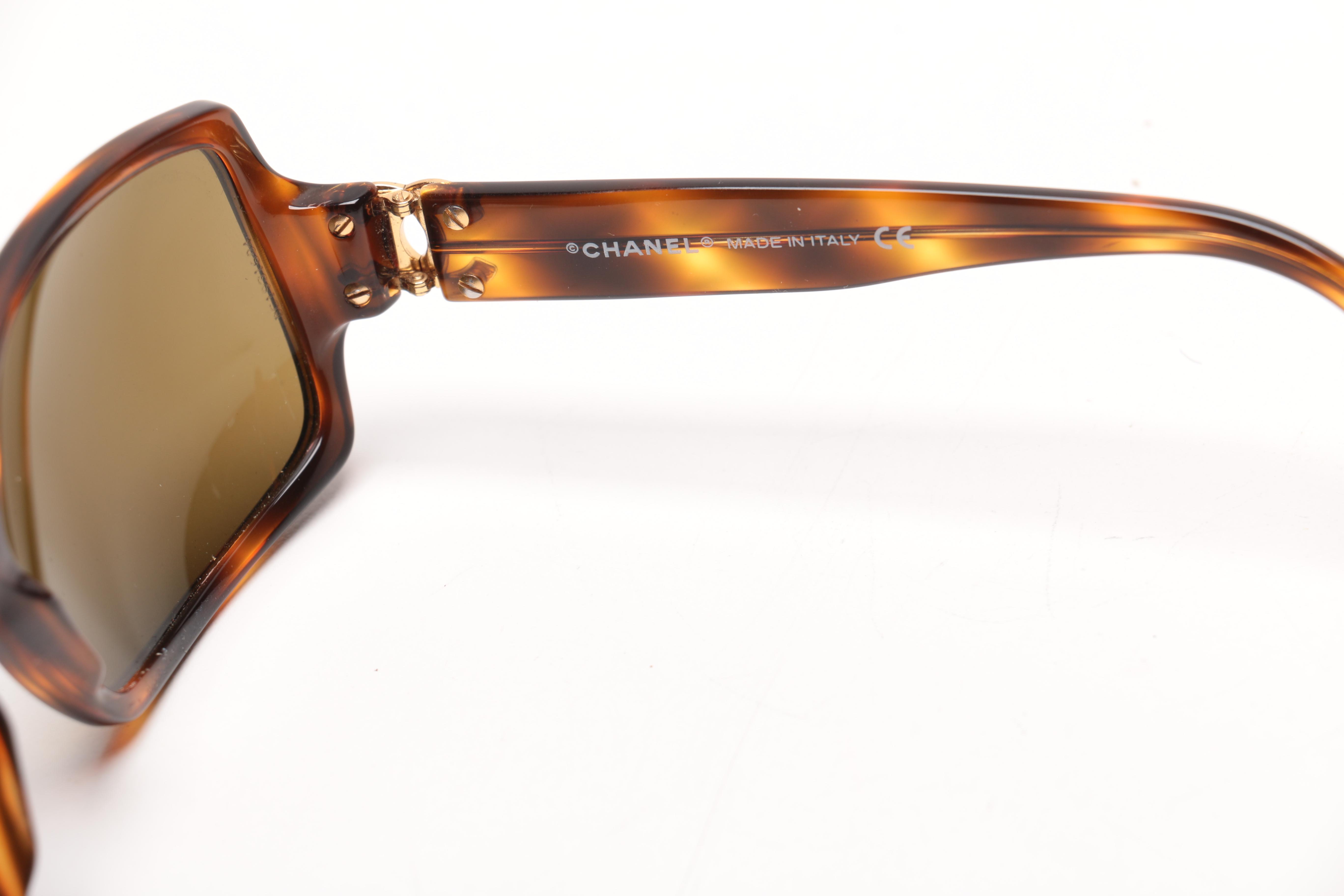 Women's Chanel Tortoise Print Sunglasses