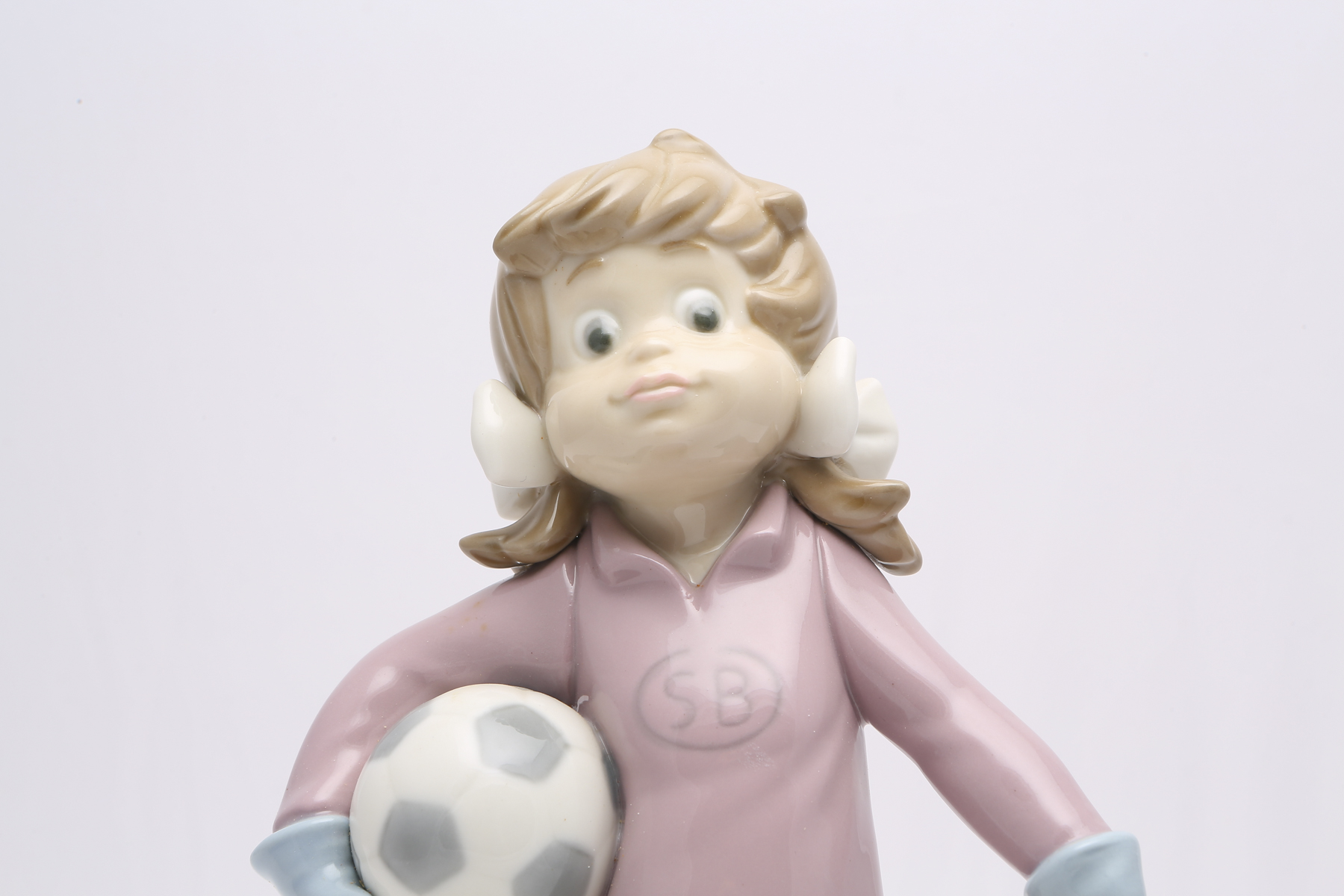 Lladró "Lilly-Football Player" Figurine #5134