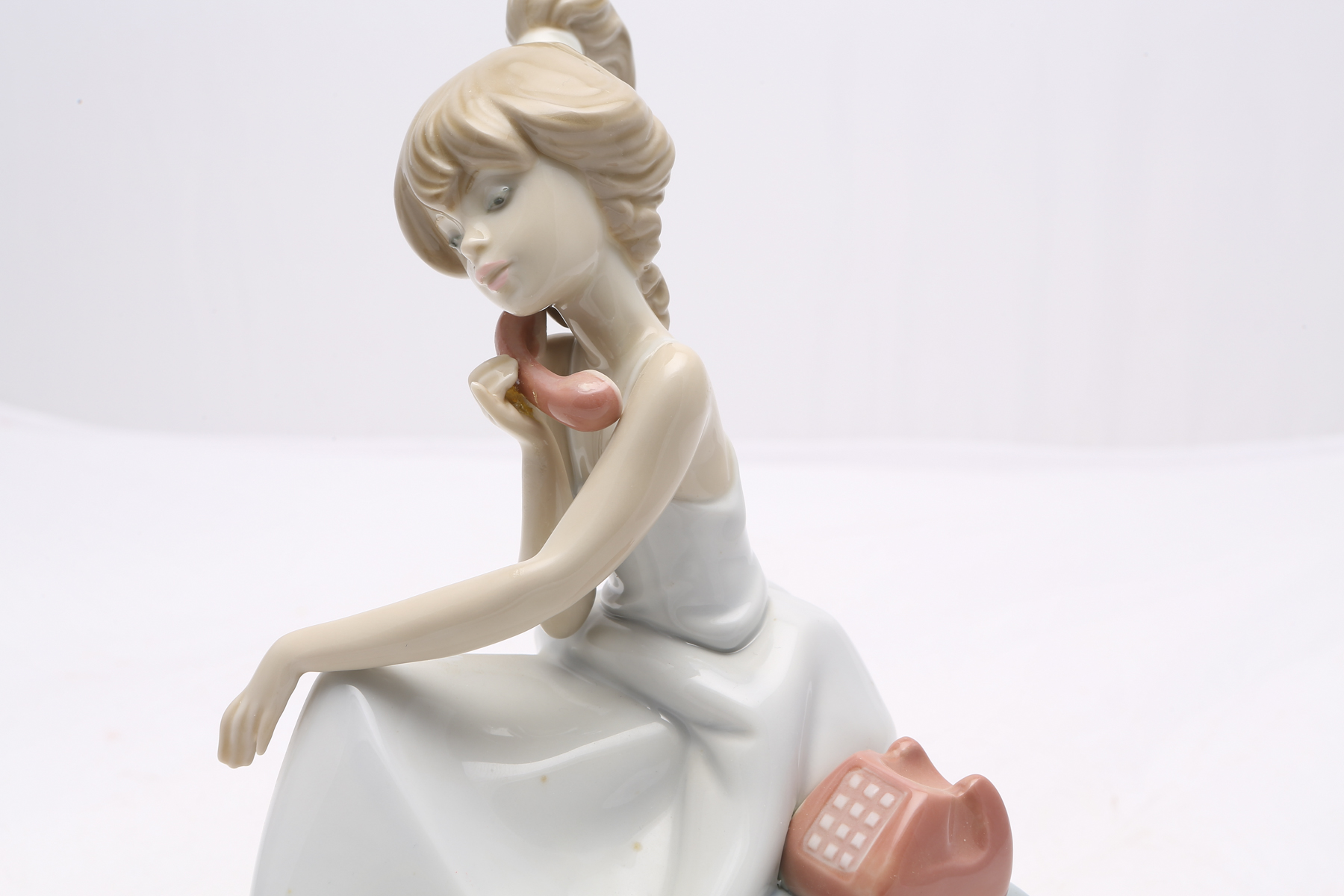 Lladró "Chit Chat" Figurine #5466