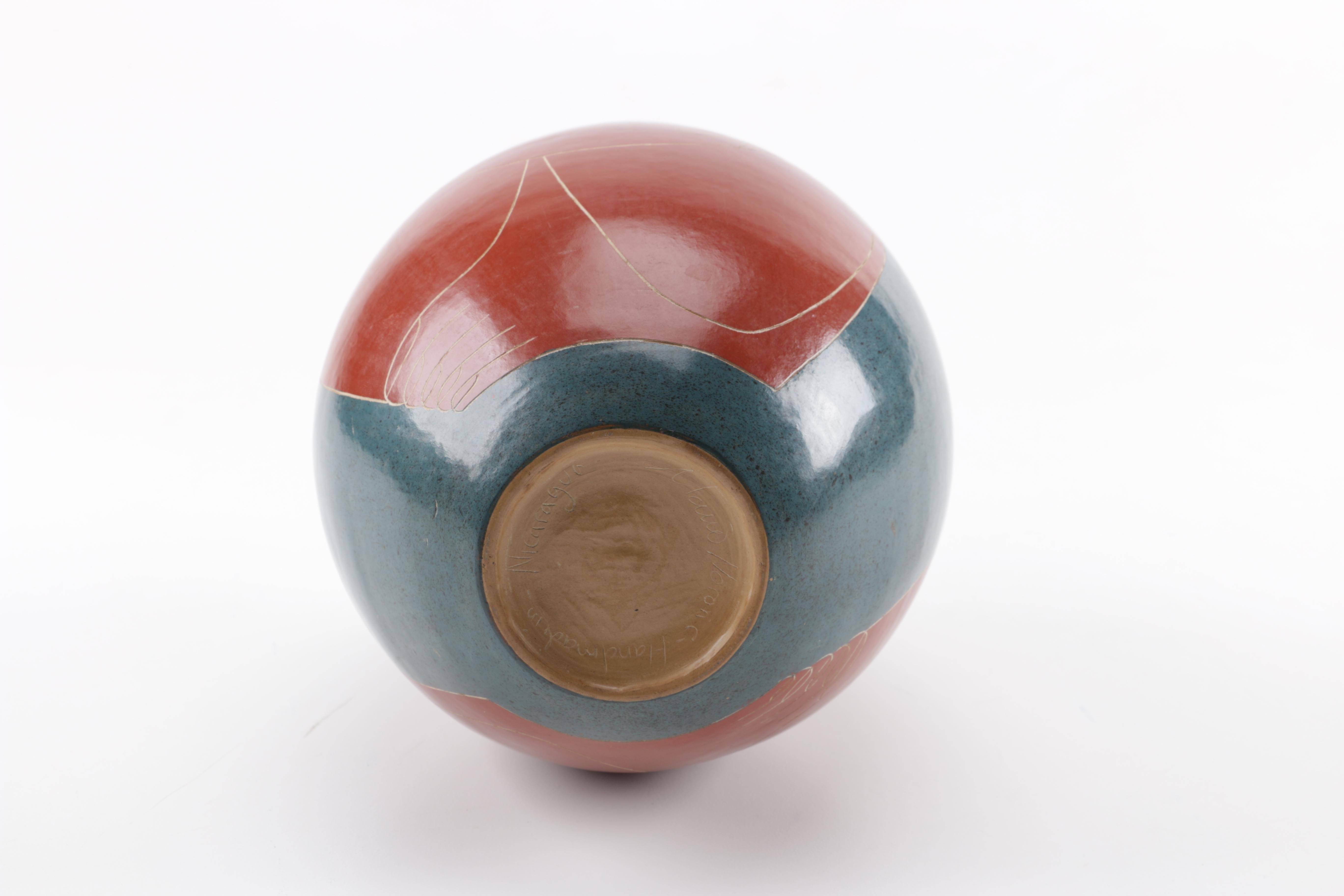 Handmade Signed Nicaraguan Vase
