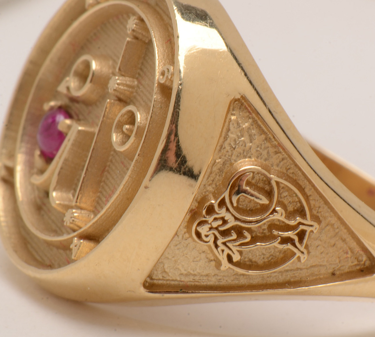 Vintage 14K Yellow Gold Ruby Astrological Symbol Ring