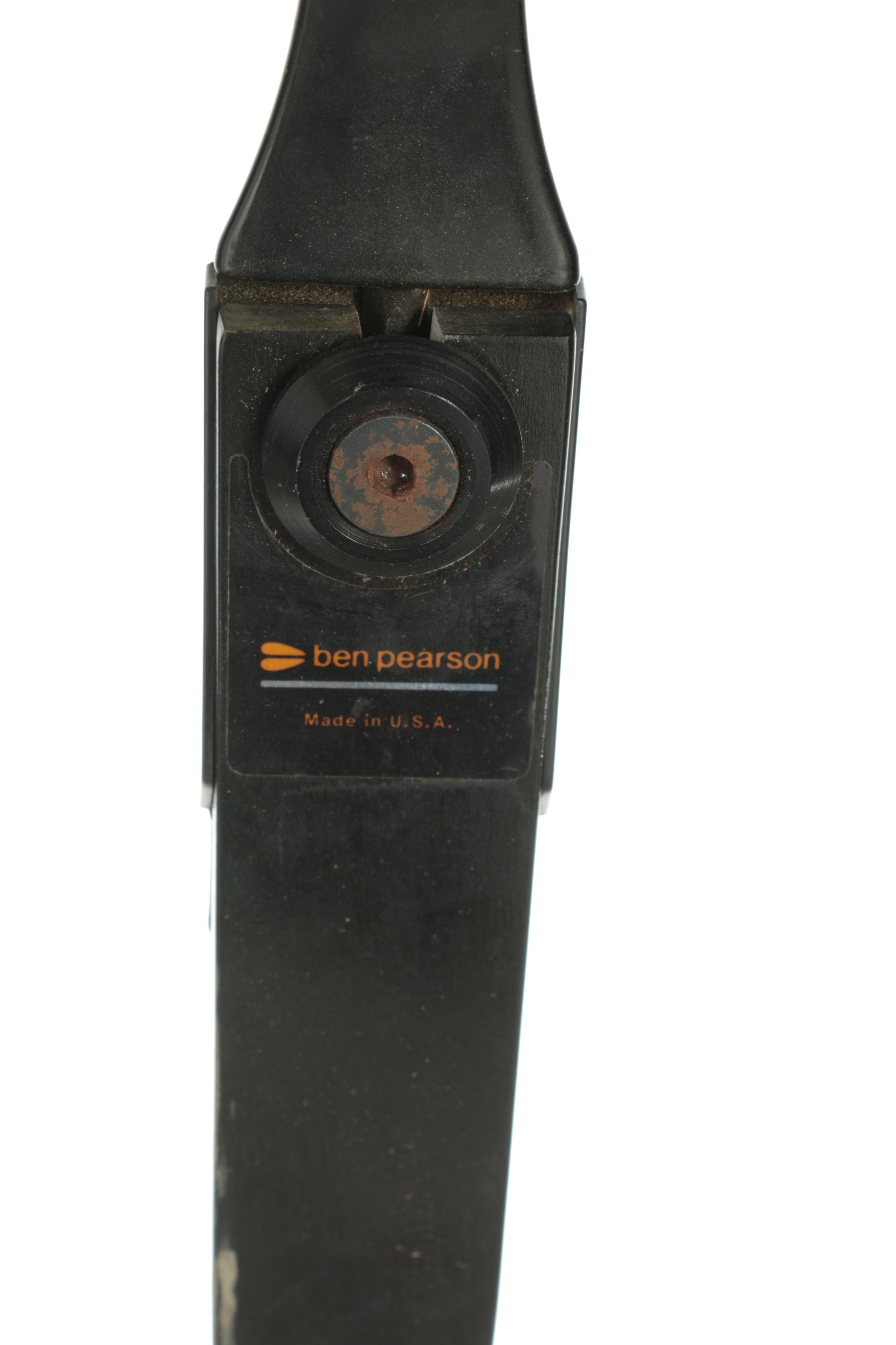 "Pro Staff 1000" with Arrows, Case and Archery Glove