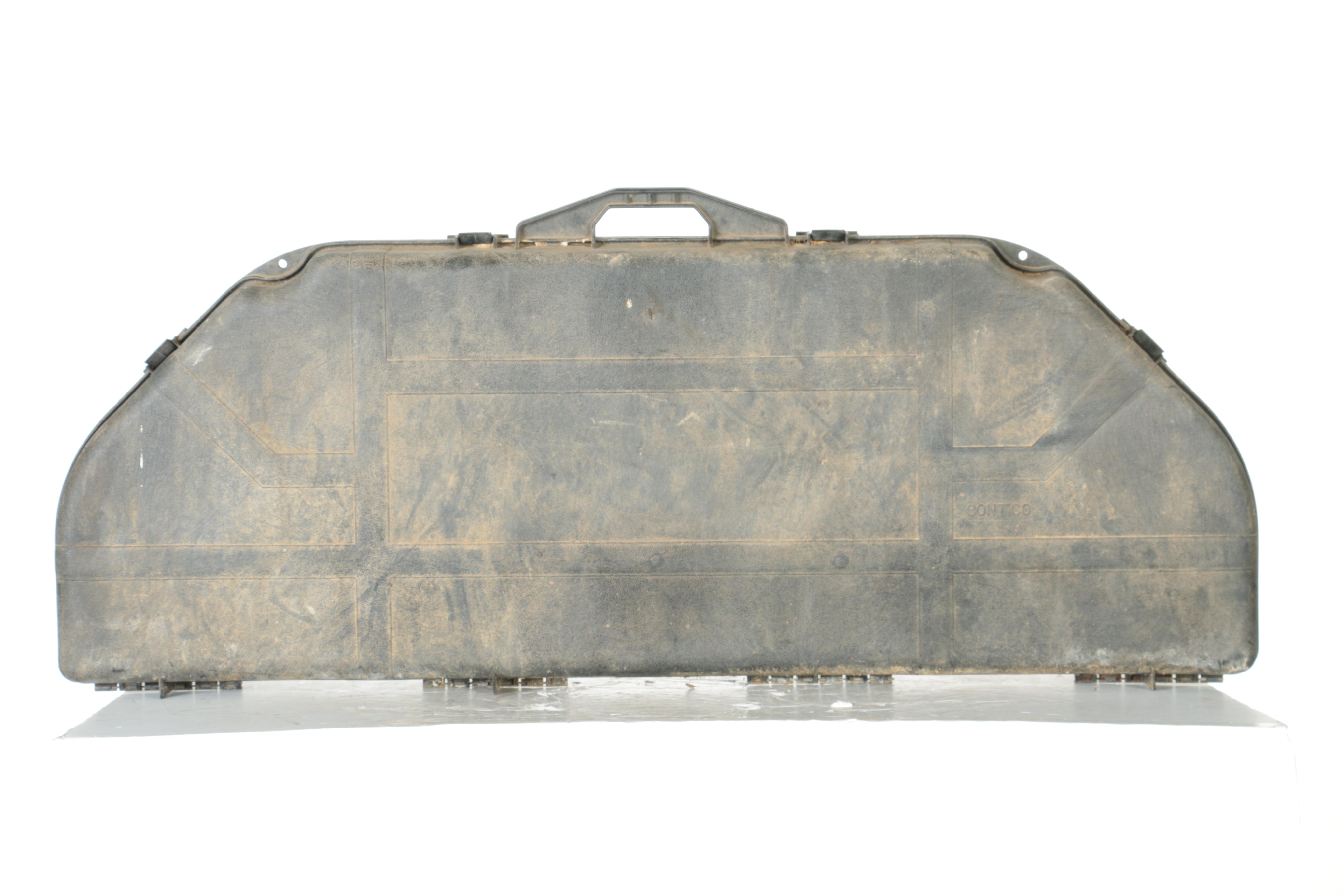 "Pro Staff 1000" with Arrows, Case and Archery Glove