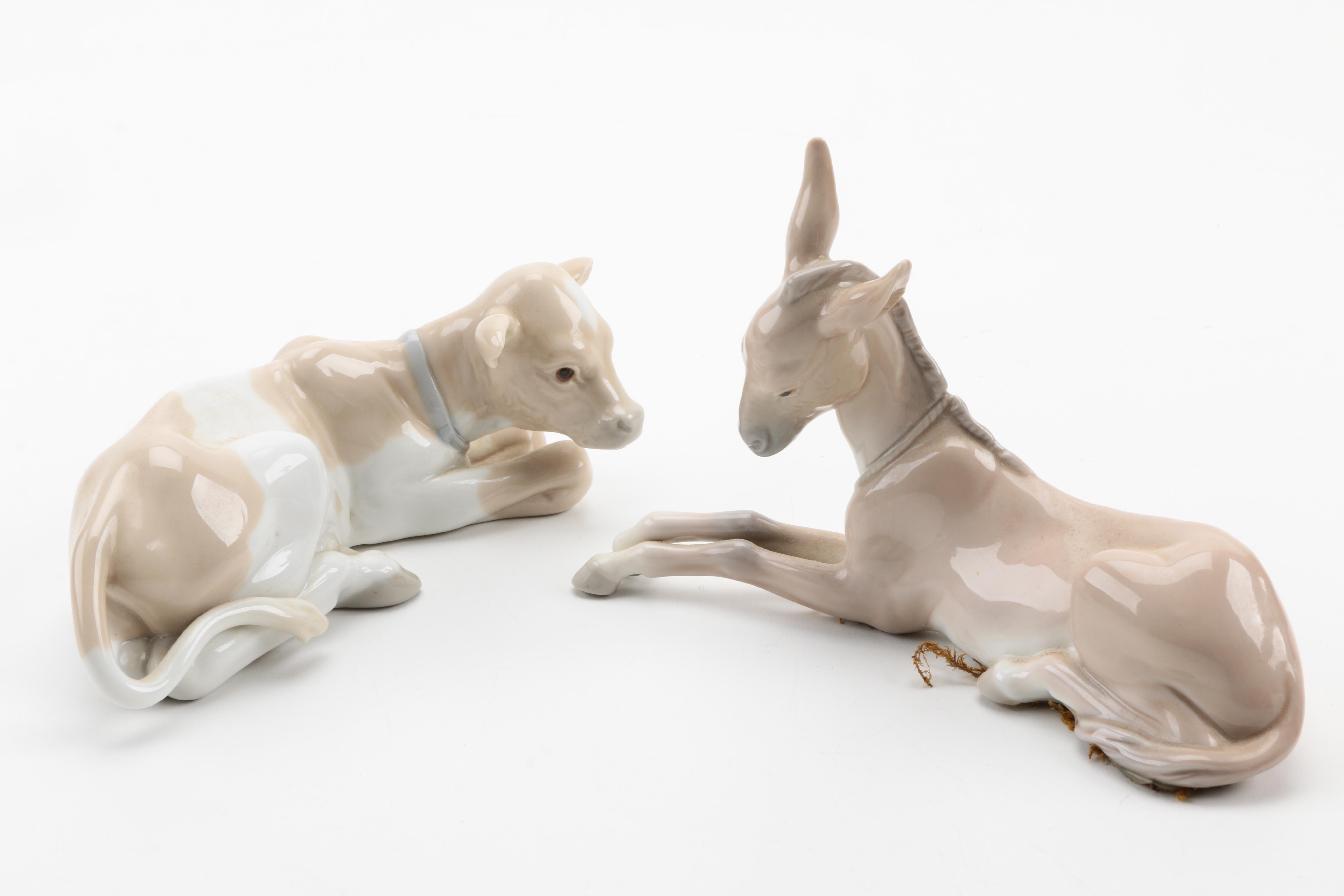 Lladró Ten Piece Nativity Porcelain Figurine Set and Wooden Crèche