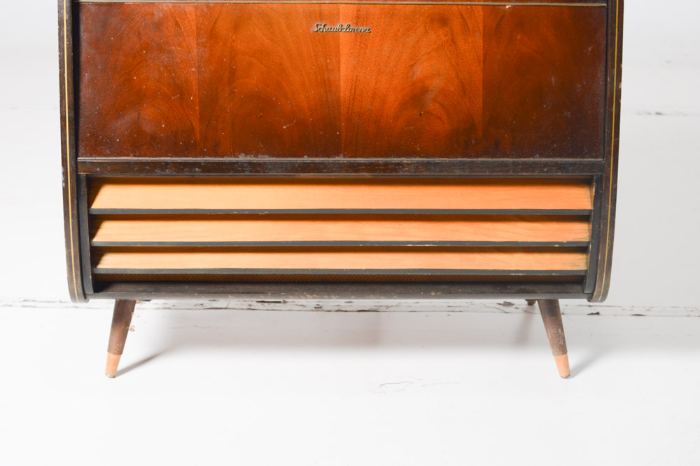 Vintage German Phonograph AM/FM Console