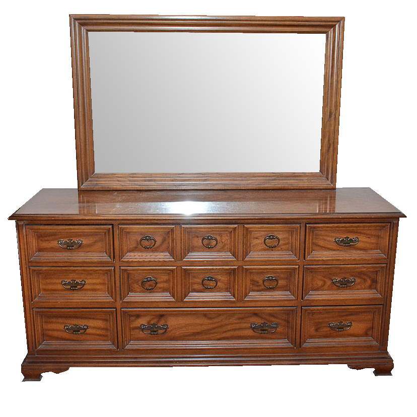 Drew Furniture Dresser With Mirror