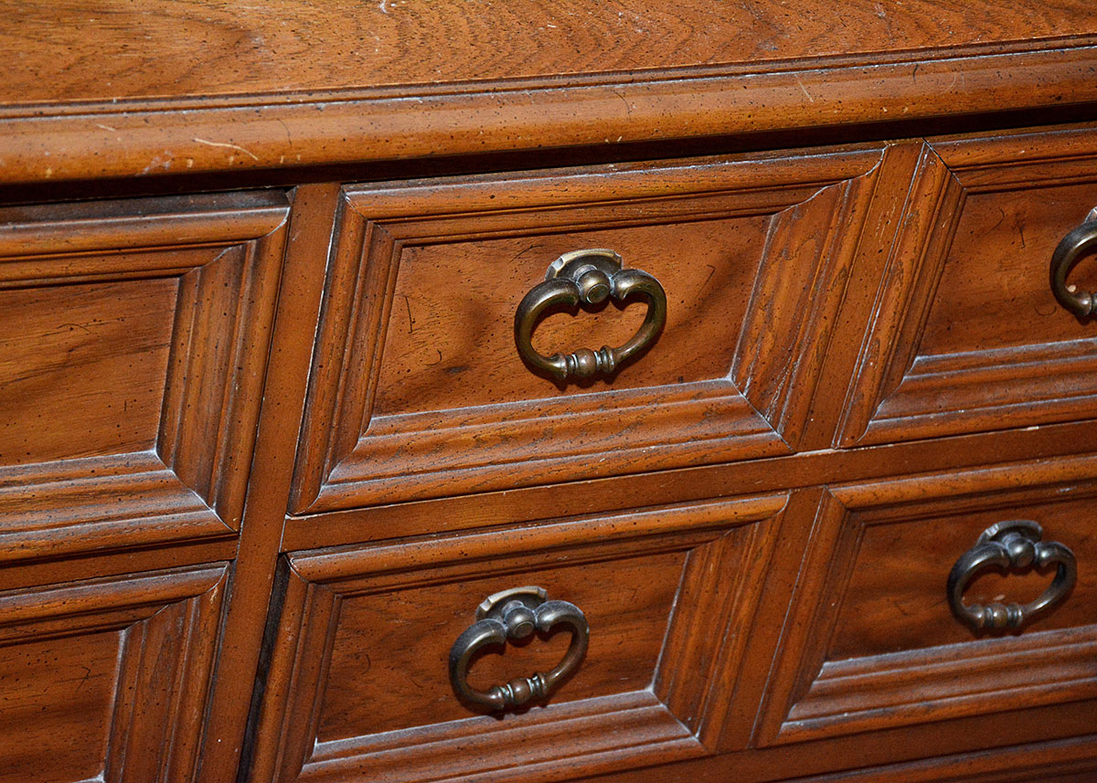 Drew Furniture Dresser With Mirror