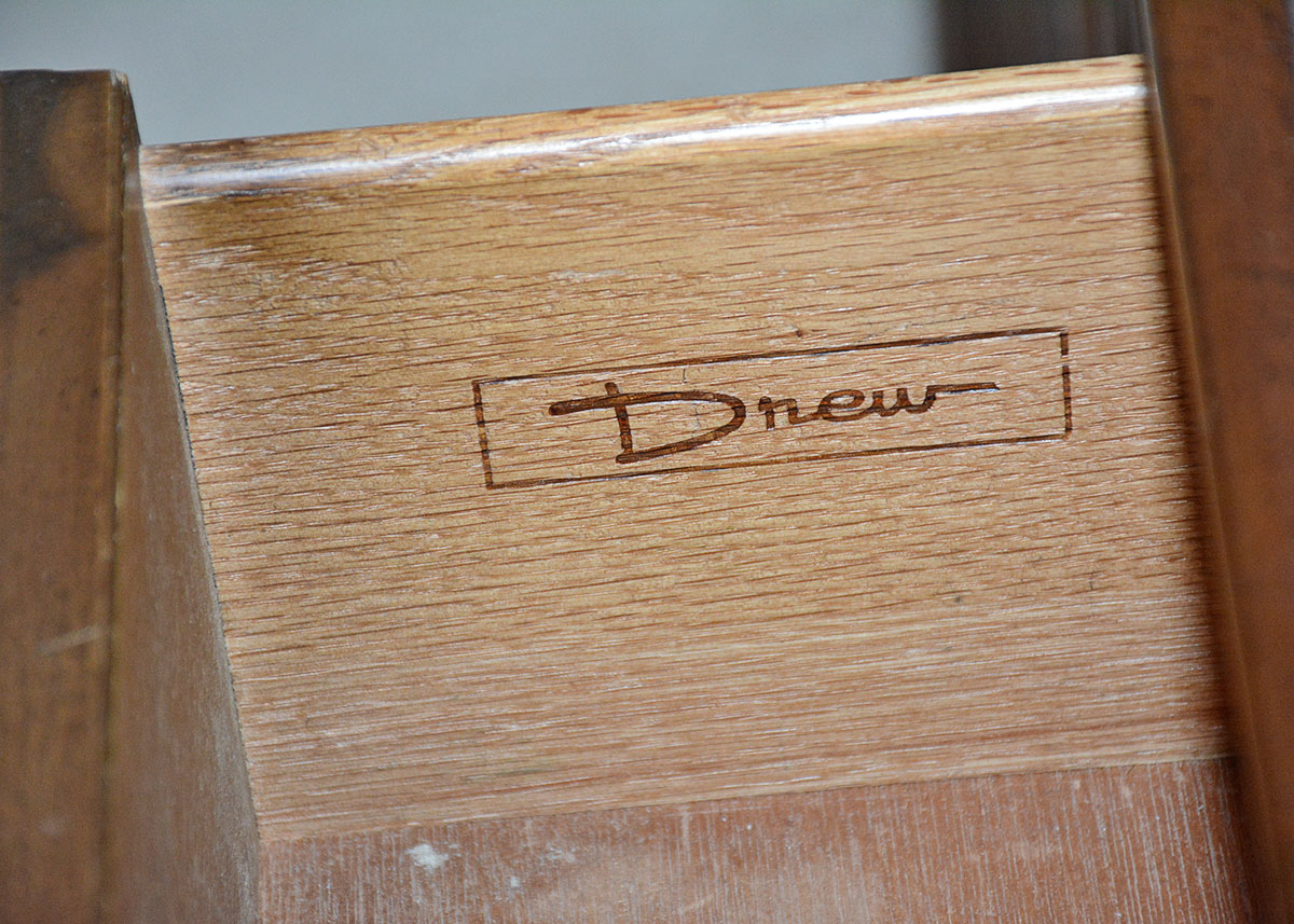 Drew Furniture Dresser With Mirror